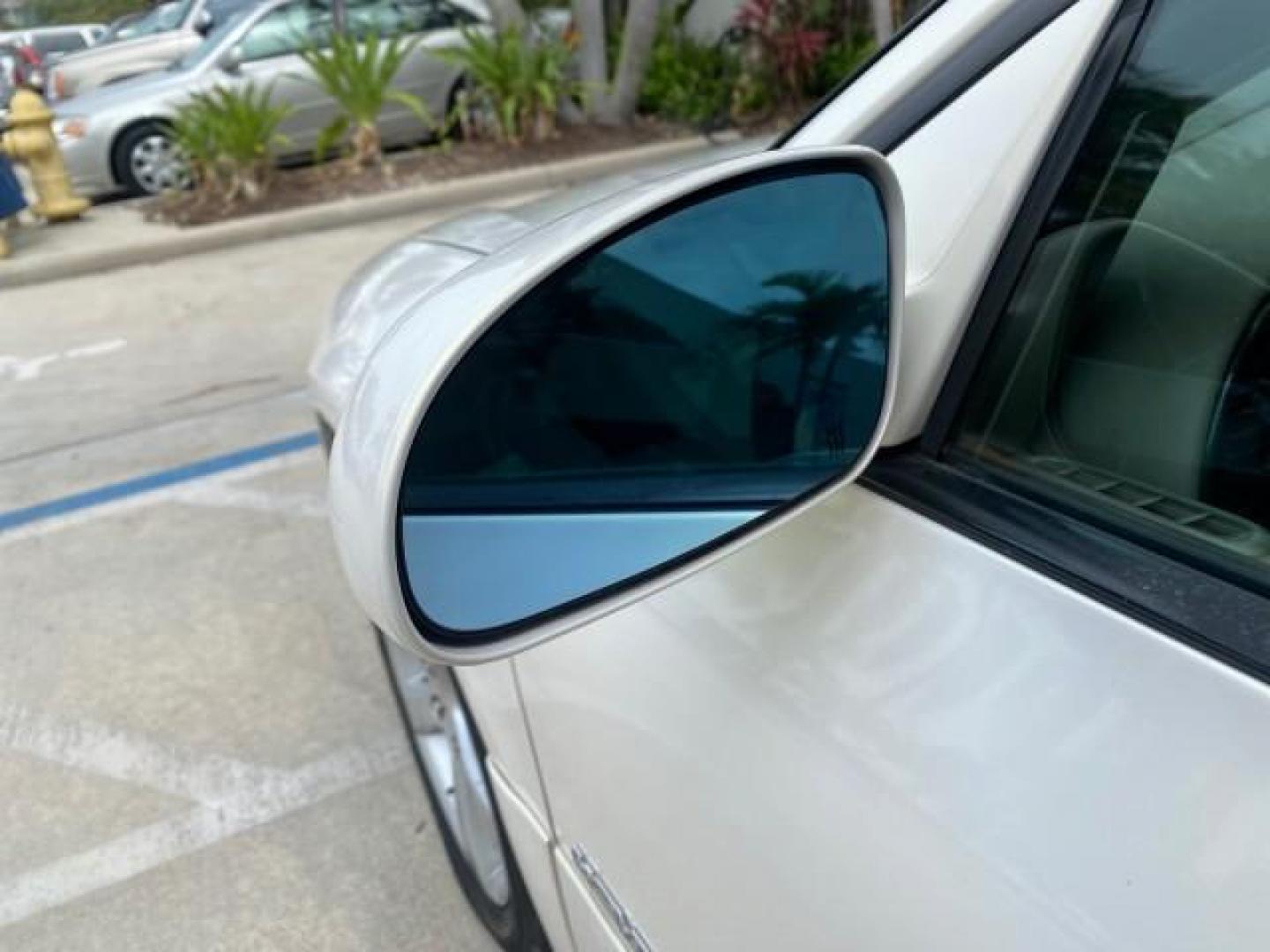 2004 White-Gold Tri Coat /Taupe Pontiac Bonneville GXP LOW MILES 43,734 V8 (1G2HZ54Y34U) with an 4.6L Northstar V8 MFI DOHC Engine engine, Automatic transmission, located at 4701 North Dixie Hwy, Pompano Beach, FL, 33064, (954) 422-2889, 26.240938, -80.123474 - OUR WEBPAGE FLORIDACARS1.COM HAS OVER 100 PHOTOS AND FREE CARFAX LINK 2004 PONTIAC BONNEVILLE GXP $ 38,335 NEW VIN: 1G2HZ54Y34U255377 1 G 2 H Z 5 4 Y 3 4 U 2 5 5 3 7 7 SEDAN 4 DR 4.6L V8 F DOHC GASOLINE FRONT WHEEL DRIVE Top Features Alloy Wheels Front Seat Heaters Head Up Display Leather and Sued - Photo#28