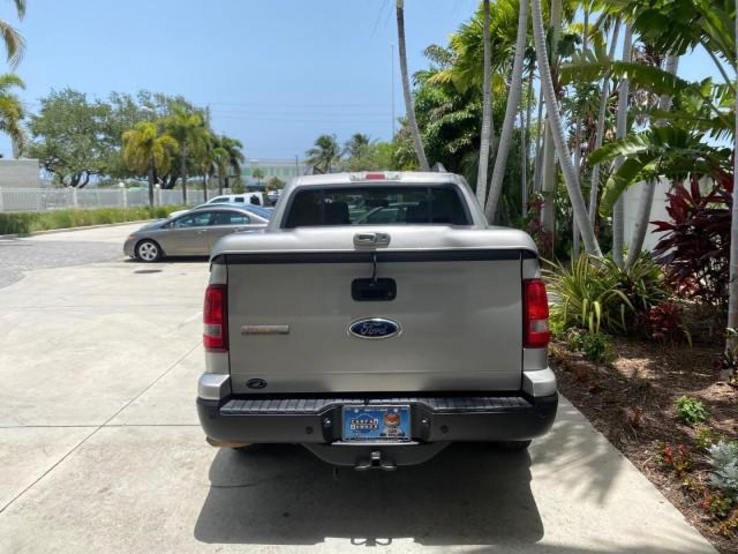 2007 Mineral Grey Metallic /Camel Ford Explorer Sport Trac XLT LOW MILES 80,420 (1FMEU31K37U) with an 4.0L SOHC 12-Valve V6 Engine engine, Automatic transmission, located at 4701 North Dixie Hwy, Pompano Beach, FL, 33064, (954) 422-2889, 26.240938, -80.123474 - OUR WEBPAGE FLORIDACARS1.COM HAS OVER 100 PHOTOS AND FREE CARFAX LINK 2007 FORD EXPLORER SPORT TRAC XLT TIRES LOOK GREAT! VIN: 1FMEU31K37UA56699 1 F M E U 3 1 K 3 7 U A 5 6 6 9 9 SPORT PICKUP 4.0L V6 F SOHC GASOLINE REAR WHEEL DRIVE Top Features Alloy Wheels Running Boards Bed Cover Tow Hitch Cloth - Photo#6
