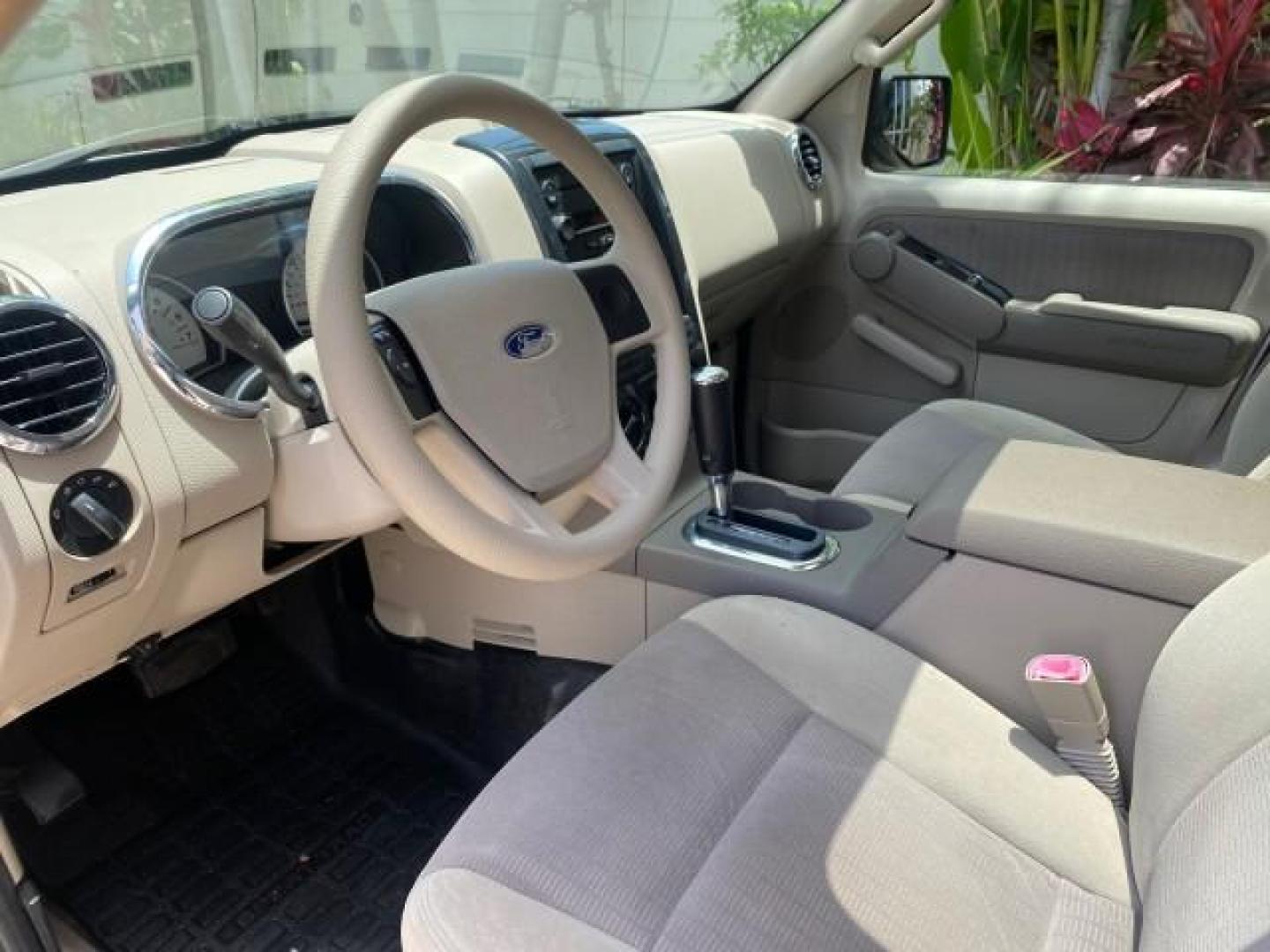 2007 Mineral Grey Metallic /Camel Ford Explorer Sport Trac XLT LOW MILES 80,420 (1FMEU31K37U) with an 4.0L SOHC 12-Valve V6 Engine engine, Automatic transmission, located at 4701 North Dixie Hwy, Pompano Beach, FL, 33064, (954) 422-2889, 26.240938, -80.123474 - OUR WEBPAGE FLORIDACARS1.COM HAS OVER 100 PHOTOS AND FREE CARFAX LINK 2007 FORD EXPLORER SPORT TRAC XLT TIRES LOOK GREAT! VIN: 1FMEU31K37UA56699 1 F M E U 3 1 K 3 7 U A 5 6 6 9 9 SPORT PICKUP 4.0L V6 F SOHC GASOLINE REAR WHEEL DRIVE Top Features Alloy Wheels Running Boards Bed Cover Tow Hitch Cloth - Photo#36
