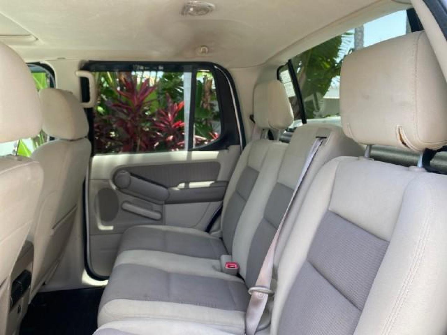 2007 Mineral Grey Metallic /Camel Ford Explorer Sport Trac XLT LOW MILES 80,420 (1FMEU31K37U) with an 4.0L SOHC 12-Valve V6 Engine engine, Automatic transmission, located at 4701 North Dixie Hwy, Pompano Beach, FL, 33064, (954) 422-2889, 26.240938, -80.123474 - OUR WEBPAGE FLORIDACARS1.COM HAS OVER 100 PHOTOS AND FREE CARFAX LINK 2007 FORD EXPLORER SPORT TRAC XLT TIRES LOOK GREAT! VIN: 1FMEU31K37UA56699 1 F M E U 3 1 K 3 7 U A 5 6 6 9 9 SPORT PICKUP 4.0L V6 F SOHC GASOLINE REAR WHEEL DRIVE Top Features Alloy Wheels Running Boards Bed Cover Tow Hitch Cloth - Photo#56