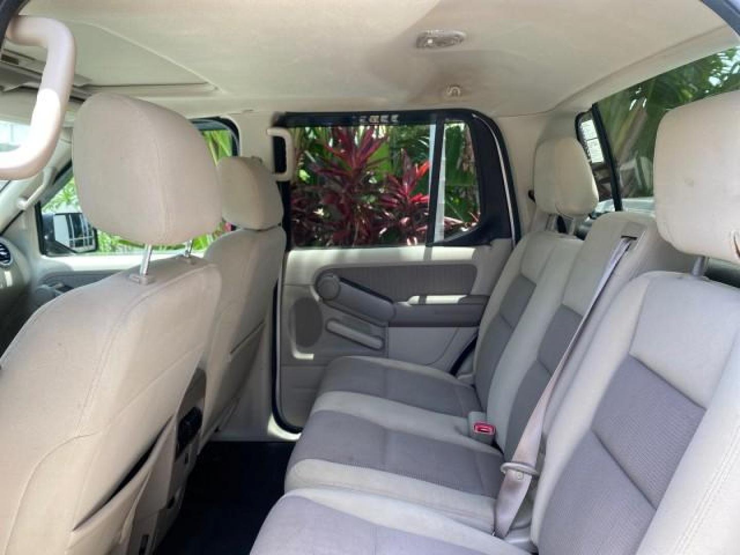 2007 Mineral Grey Metallic /Camel Ford Explorer Sport Trac XLT LOW MILES 80,420 (1FMEU31K37U) with an 4.0L SOHC 12-Valve V6 Engine engine, Automatic transmission, located at 4701 North Dixie Hwy, Pompano Beach, FL, 33064, (954) 422-2889, 26.240938, -80.123474 - OUR WEBPAGE FLORIDACARS1.COM HAS OVER 100 PHOTOS AND FREE CARFAX LINK 2007 FORD EXPLORER SPORT TRAC XLT TIRES LOOK GREAT! VIN: 1FMEU31K37UA56699 1 F M E U 3 1 K 3 7 U A 5 6 6 9 9 SPORT PICKUP 4.0L V6 F SOHC GASOLINE REAR WHEEL DRIVE Top Features Alloy Wheels Running Boards Bed Cover Tow Hitch Cloth - Photo#57