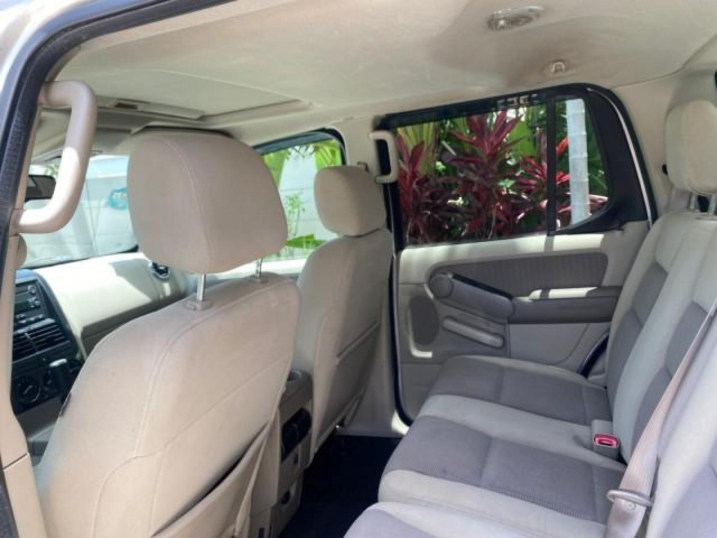 2007 Mineral Grey Metallic /Camel Ford Explorer Sport Trac XLT LOW MILES 80,420 (1FMEU31K37U) with an 4.0L SOHC 12-Valve V6 Engine engine, Automatic transmission, located at 4701 North Dixie Hwy, Pompano Beach, FL, 33064, (954) 422-2889, 26.240938, -80.123474 - OUR WEBPAGE FLORIDACARS1.COM HAS OVER 100 PHOTOS AND FREE CARFAX LINK 2007 FORD EXPLORER SPORT TRAC XLT TIRES LOOK GREAT! VIN: 1FMEU31K37UA56699 1 F M E U 3 1 K 3 7 U A 5 6 6 9 9 SPORT PICKUP 4.0L V6 F SOHC GASOLINE REAR WHEEL DRIVE Top Features Alloy Wheels Running Boards Bed Cover Tow Hitch Cloth - Photo#58