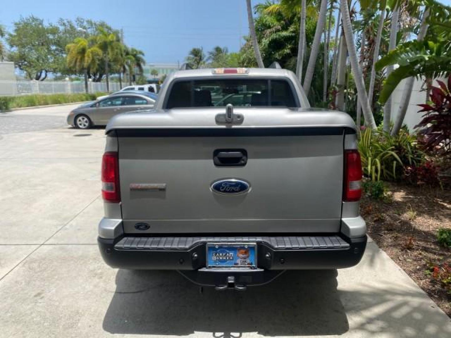 2007 Mineral Grey Metallic /Camel Ford Explorer Sport Trac XLT LOW MILES 80,420 (1FMEU31K37U) with an 4.0L SOHC 12-Valve V6 Engine engine, Automatic transmission, located at 4701 North Dixie Hwy, Pompano Beach, FL, 33064, (954) 422-2889, 26.240938, -80.123474 - OUR WEBPAGE FLORIDACARS1.COM HAS OVER 100 PHOTOS AND FREE CARFAX LINK 2007 FORD EXPLORER SPORT TRAC XLT TIRES LOOK GREAT! VIN: 1FMEU31K37UA56699 1 F M E U 3 1 K 3 7 U A 5 6 6 9 9 SPORT PICKUP 4.0L V6 F SOHC GASOLINE REAR WHEEL DRIVE Top Features Alloy Wheels Running Boards Bed Cover Tow Hitch Cloth - Photo#68