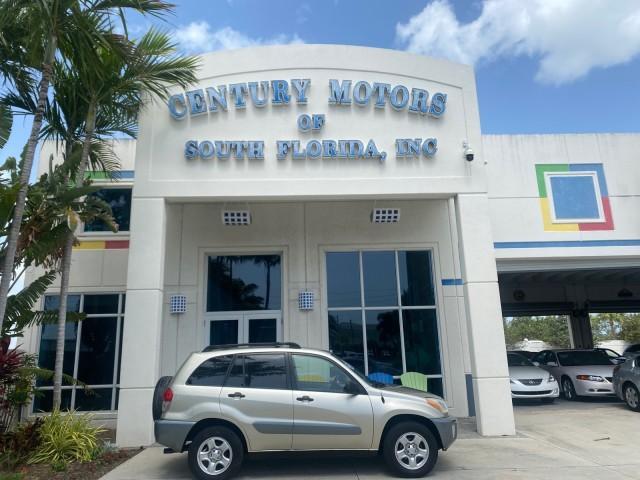 2002 Titanium /Gray Toyota RAV4 1 OWNER FL LOW MILES 83,089 (JTEGH20V020) with an 2.0L DOHC EFI 16-Valve 4-Cyl Engine engine, Automatic transmission, located at 4701 North Dixie Hwy, Pompano Beach, FL, 33064, (954) 422-2889, 26.240938, -80.123474 - OUR WEBPAGE FLORIDACARS1.COM HAS OVER 100 PHOTOS AND FREE CARFAX LINK 2002 TOYOTA RAV4 VIN: JTEGH20V020080431 J T E G H 2 0 V 0 2 0 0 8 0 4 3 1 4 DOOR WAGON/SPORT UTILITY 2.0L I4 F DOHC 16V GASOLINE FRONT WHEEL DRIVE Top Features Cloth Seats Basic Features AM/FM Stereo CD Audio Full Roof Rack Power - Photo#0