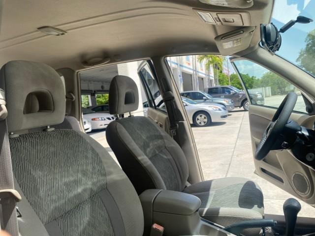 2002 Titanium /Gray Toyota RAV4 1 OWNER FL LOW MILES 83,089 (JTEGH20V020) with an 2.0L DOHC EFI 16-Valve 4-Cyl Engine engine, Automatic transmission, located at 4701 North Dixie Hwy, Pompano Beach, FL, 33064, (954) 422-2889, 26.240938, -80.123474 - OUR WEBPAGE FLORIDACARS1.COM HAS OVER 100 PHOTOS AND FREE CARFAX LINK 2002 TOYOTA RAV4 VIN: JTEGH20V020080431 J T E G H 2 0 V 0 2 0 0 8 0 4 3 1 4 DOOR WAGON/SPORT UTILITY 2.0L I4 F DOHC 16V GASOLINE FRONT WHEEL DRIVE Top Features Cloth Seats Basic Features AM/FM Stereo CD Audio Full Roof Rack Power - Photo#12