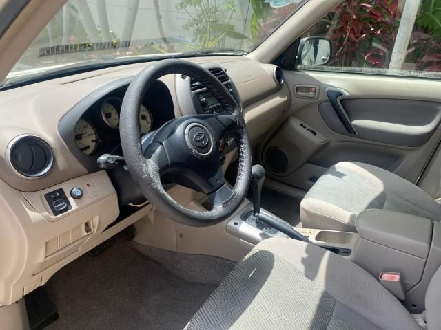 2002 Titanium /Gray Toyota RAV4 1 OWNER FL LOW MILES 83,089 (JTEGH20V020) with an 2.0L DOHC EFI 16-Valve 4-Cyl Engine engine, Automatic transmission, located at 4701 North Dixie Hwy, Pompano Beach, FL, 33064, (954) 422-2889, 26.240938, -80.123474 - OUR WEBPAGE FLORIDACARS1.COM HAS OVER 100 PHOTOS AND FREE CARFAX LINK 2002 TOYOTA RAV4 VIN: JTEGH20V020080431 J T E G H 2 0 V 0 2 0 0 8 0 4 3 1 4 DOOR WAGON/SPORT UTILITY 2.0L I4 F DOHC 16V GASOLINE FRONT WHEEL DRIVE Top Features Cloth Seats Basic Features AM/FM Stereo CD Audio Full Roof Rack Power - Photo#35