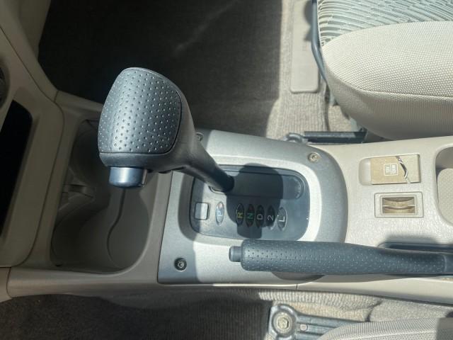 2002 Titanium /Gray Toyota RAV4 1 OWNER FL LOW MILES 83,089 (JTEGH20V020) with an 2.0L DOHC EFI 16-Valve 4-Cyl Engine engine, Automatic transmission, located at 4701 North Dixie Hwy, Pompano Beach, FL, 33064, (954) 422-2889, 26.240938, -80.123474 - OUR WEBPAGE FLORIDACARS1.COM HAS OVER 100 PHOTOS AND FREE CARFAX LINK 2002 TOYOTA RAV4 VIN: JTEGH20V020080431 J T E G H 2 0 V 0 2 0 0 8 0 4 3 1 4 DOOR WAGON/SPORT UTILITY 2.0L I4 F DOHC 16V GASOLINE FRONT WHEEL DRIVE Top Features Cloth Seats Basic Features AM/FM Stereo CD Audio Full Roof Rack Power - Photo#48