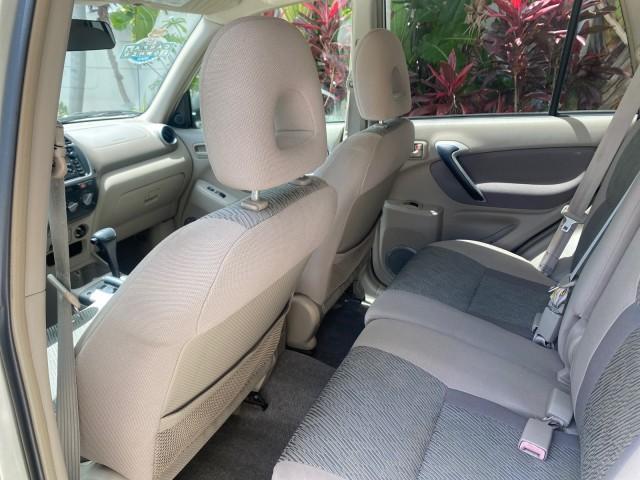 2002 Titanium /Gray Toyota RAV4 1 OWNER FL LOW MILES 83,089 (JTEGH20V020) with an 2.0L DOHC EFI 16-Valve 4-Cyl Engine engine, Automatic transmission, located at 4701 North Dixie Hwy, Pompano Beach, FL, 33064, (954) 422-2889, 26.240938, -80.123474 - OUR WEBPAGE FLORIDACARS1.COM HAS OVER 100 PHOTOS AND FREE CARFAX LINK 2002 TOYOTA RAV4 VIN: JTEGH20V020080431 J T E G H 2 0 V 0 2 0 0 8 0 4 3 1 4 DOOR WAGON/SPORT UTILITY 2.0L I4 F DOHC 16V GASOLINE FRONT WHEEL DRIVE Top Features Cloth Seats Basic Features AM/FM Stereo CD Audio Full Roof Rack Power - Photo#66