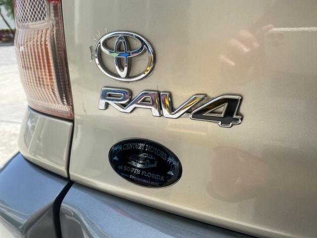2002 Titanium /Gray Toyota RAV4 1 OWNER FL LOW MILES 83,089 (JTEGH20V020) with an 2.0L DOHC EFI 16-Valve 4-Cyl Engine engine, Automatic transmission, located at 4701 North Dixie Hwy, Pompano Beach, FL, 33064, (954) 422-2889, 26.240938, -80.123474 - OUR WEBPAGE FLORIDACARS1.COM HAS OVER 100 PHOTOS AND FREE CARFAX LINK 2002 TOYOTA RAV4 VIN: JTEGH20V020080431 J T E G H 2 0 V 0 2 0 0 8 0 4 3 1 4 DOOR WAGON/SPORT UTILITY 2.0L I4 F DOHC 16V GASOLINE FRONT WHEEL DRIVE Top Features Cloth Seats Basic Features AM/FM Stereo CD Audio Full Roof Rack Power - Photo#82