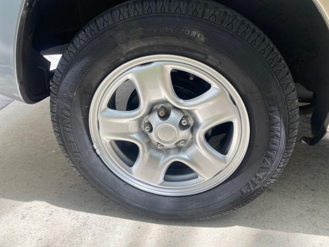 2002 Titanium /Gray Toyota RAV4 1 OWNER FL LOW MILES 83,089 (JTEGH20V020) with an 2.0L DOHC EFI 16-Valve 4-Cyl Engine engine, Automatic transmission, located at 4701 North Dixie Hwy, Pompano Beach, FL, 33064, (954) 422-2889, 26.240938, -80.123474 - OUR WEBPAGE FLORIDACARS1.COM HAS OVER 100 PHOTOS AND FREE CARFAX LINK 2002 TOYOTA RAV4 VIN: JTEGH20V020080431 J T E G H 2 0 V 0 2 0 0 8 0 4 3 1 4 DOOR WAGON/SPORT UTILITY 2.0L I4 F DOHC 16V GASOLINE FRONT WHEEL DRIVE Top Features Cloth Seats Basic Features AM/FM Stereo CD Audio Full Roof Rack Power - Photo#84