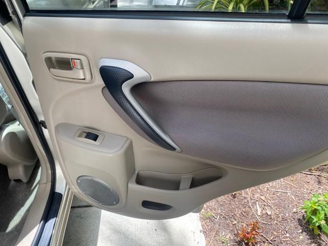 2002 Titanium /Gray Toyota RAV4 1 OWNER FL LOW MILES 83,089 (JTEGH20V020) with an 2.0L DOHC EFI 16-Valve 4-Cyl Engine engine, Automatic transmission, located at 4701 North Dixie Hwy, Pompano Beach, FL, 33064, (954) 422-2889, 26.240938, -80.123474 - OUR WEBPAGE FLORIDACARS1.COM HAS OVER 100 PHOTOS AND FREE CARFAX LINK 2002 TOYOTA RAV4 VIN: JTEGH20V020080431 J T E G H 2 0 V 0 2 0 0 8 0 4 3 1 4 DOOR WAGON/SPORT UTILITY 2.0L I4 F DOHC 16V GASOLINE FRONT WHEEL DRIVE Top Features Cloth Seats Basic Features AM/FM Stereo CD Audio Full Roof Rack Power - Photo#88