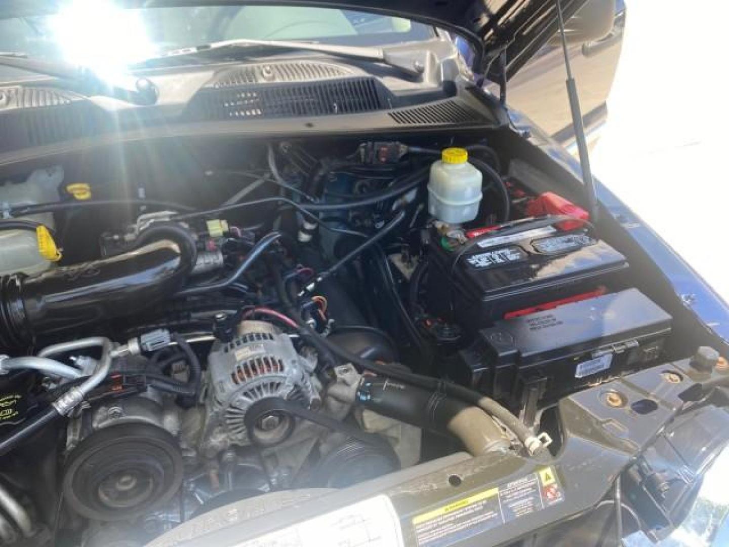 2006 Patriot Blue Pearl /Med Slate Gray Jeep Liberty 4WD Limited LOW MILES 75,404 (1J4GL58K16W) with an 3.7L V6 Engine engine, Automatic transmission, located at 4701 North Dixie Hwy, Pompano Beach, FL, 33064, (954) 422-2889, 26.240938, -80.123474 - OUR WEBPAGE FLORIDACARS1.COM HAS OVER 100 PHOTOS AND FREE CARFAX LINK 2006 JEEP LIBERTY LIMITED VIN: 1J4GL58K16W148375 1 J 4 G L 5 8 K 1 6 W 1 4 8 3 7 5 4 DOOR WAGON/SPORT UTILITY 3.7L V6 F GASOLINE REAR WHEEL DRIVE W/ 4X4 Top Features 4WD/AWD Sunroof(s) Alloy Wheels Tow Hitch Cloth Seats Basic Feat - Photo#26