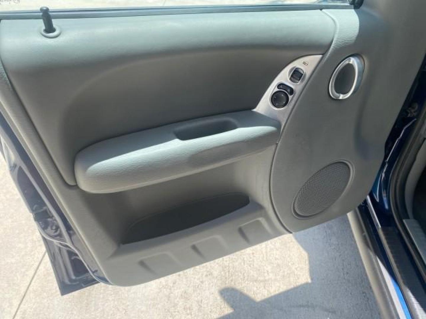 2006 Patriot Blue Pearl /Med Slate Gray Jeep Liberty 4WD Limited LOW MILES 75,404 (1J4GL58K16W) with an 3.7L V6 Engine engine, Automatic transmission, located at 4701 North Dixie Hwy, Pompano Beach, FL, 33064, (954) 422-2889, 26.240938, -80.123474 - OUR WEBPAGE FLORIDACARS1.COM HAS OVER 100 PHOTOS AND FREE CARFAX LINK 2006 JEEP LIBERTY LIMITED VIN: 1J4GL58K16W148375 1 J 4 G L 5 8 K 1 6 W 1 4 8 3 7 5 4 DOOR WAGON/SPORT UTILITY 3.7L V6 F GASOLINE REAR WHEEL DRIVE W/ 4X4 Top Features 4WD/AWD Sunroof(s) Alloy Wheels Tow Hitch Cloth Seats Basic Feat - Photo#33
