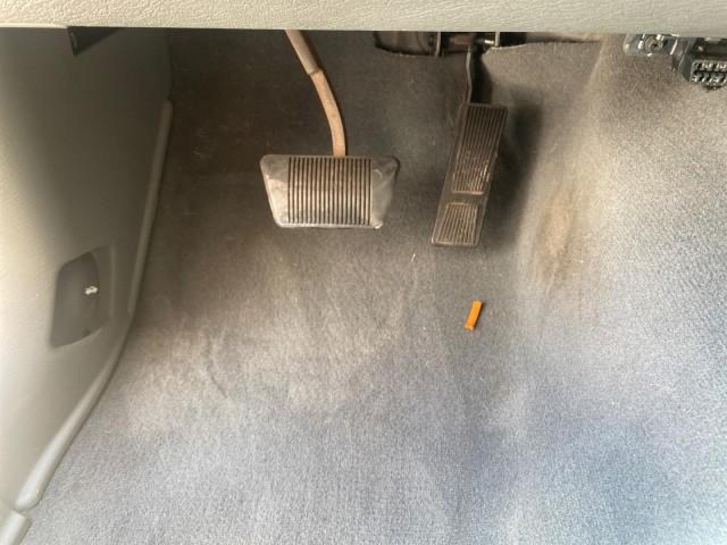 2006 Patriot Blue Pearl /Med Slate Gray Jeep Liberty 4WD Limited LOW MILES 75,404 (1J4GL58K16W) with an 3.7L V6 Engine engine, Automatic transmission, located at 4701 North Dixie Hwy, Pompano Beach, FL, 33064, (954) 422-2889, 26.240938, -80.123474 - OUR WEBPAGE FLORIDACARS1.COM HAS OVER 100 PHOTOS AND FREE CARFAX LINK 2006 JEEP LIBERTY LIMITED VIN: 1J4GL58K16W148375 1 J 4 G L 5 8 K 1 6 W 1 4 8 3 7 5 4 DOOR WAGON/SPORT UTILITY 3.7L V6 F GASOLINE REAR WHEEL DRIVE W/ 4X4 Top Features 4WD/AWD Sunroof(s) Alloy Wheels Tow Hitch Cloth Seats Basic Feat - Photo#64