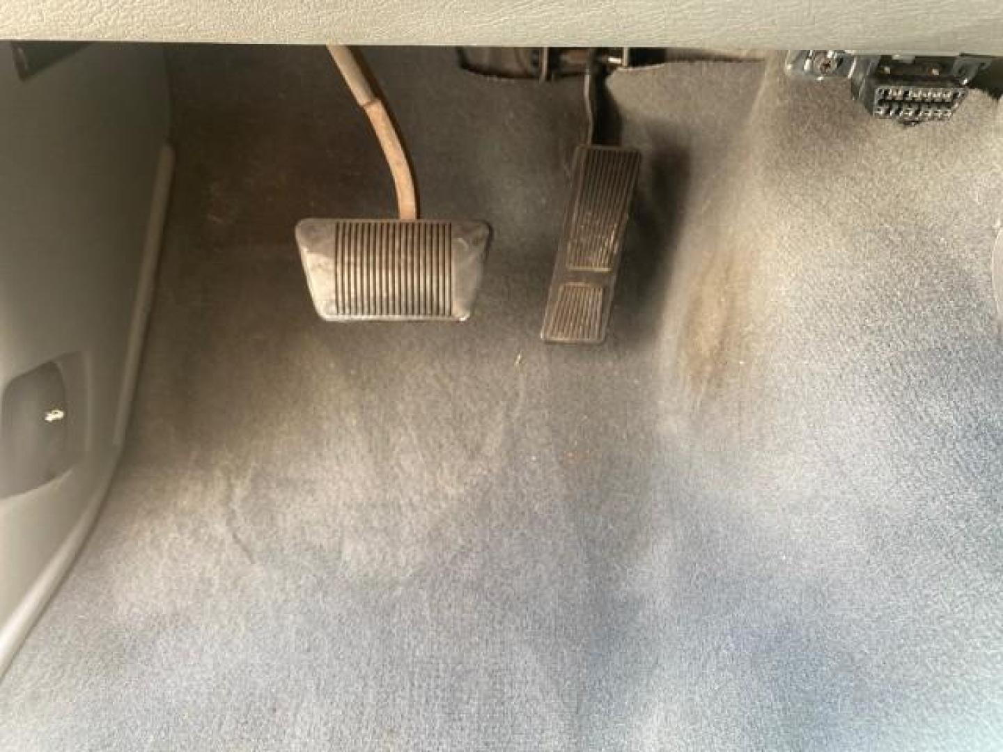 2006 Patriot Blue Pearl /Med Slate Gray Jeep Liberty 4WD Limited LOW MILES 75,404 (1J4GL58K16W) with an 3.7L V6 Engine engine, Automatic transmission, located at 4701 North Dixie Hwy, Pompano Beach, FL, 33064, (954) 422-2889, 26.240938, -80.123474 - OUR WEBPAGE FLORIDACARS1.COM HAS OVER 100 PHOTOS AND FREE CARFAX LINK 2006 JEEP LIBERTY LIMITED VIN: 1J4GL58K16W148375 1 J 4 G L 5 8 K 1 6 W 1 4 8 3 7 5 4 DOOR WAGON/SPORT UTILITY 3.7L V6 F GASOLINE REAR WHEEL DRIVE W/ 4X4 Top Features 4WD/AWD Sunroof(s) Alloy Wheels Tow Hitch Cloth Seats Basic Feat - Photo#65