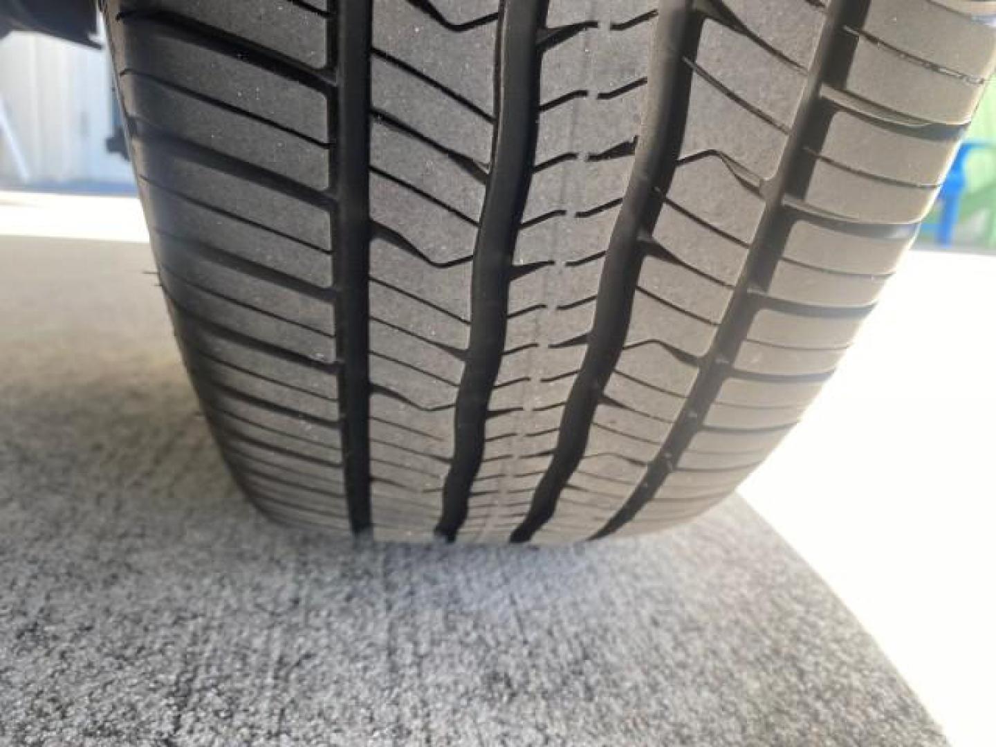 2006 Patriot Blue Pearl /Med Slate Gray Jeep Liberty 4WD Limited LOW MILES 75,404 (1J4GL58K16W) with an 3.7L V6 Engine engine, Automatic transmission, located at 4701 North Dixie Hwy, Pompano Beach, FL, 33064, (954) 422-2889, 26.240938, -80.123474 - OUR WEBPAGE FLORIDACARS1.COM HAS OVER 100 PHOTOS AND FREE CARFAX LINK 2006 JEEP LIBERTY LIMITED VIN: 1J4GL58K16W148375 1 J 4 G L 5 8 K 1 6 W 1 4 8 3 7 5 4 DOOR WAGON/SPORT UTILITY 3.7L V6 F GASOLINE REAR WHEEL DRIVE W/ 4X4 Top Features 4WD/AWD Sunroof(s) Alloy Wheels Tow Hitch Cloth Seats Basic Feat - Photo#79