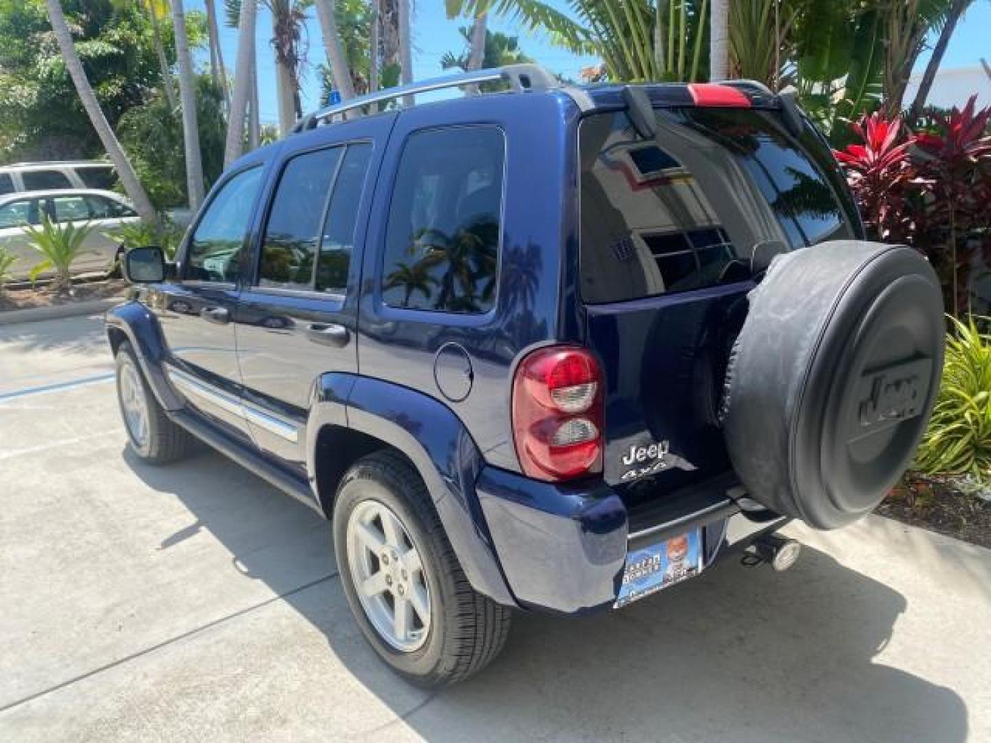 2006 Patriot Blue Pearl /Med Slate Gray Jeep Liberty 4WD Limited LOW MILES 75,404 (1J4GL58K16W) with an 3.7L V6 Engine engine, Automatic transmission, located at 4701 North Dixie Hwy, Pompano Beach, FL, 33064, (954) 422-2889, 26.240938, -80.123474 - OUR WEBPAGE FLORIDACARS1.COM HAS OVER 100 PHOTOS AND FREE CARFAX LINK 2006 JEEP LIBERTY LIMITED VIN: 1J4GL58K16W148375 1 J 4 G L 5 8 K 1 6 W 1 4 8 3 7 5 4 DOOR WAGON/SPORT UTILITY 3.7L V6 F GASOLINE REAR WHEEL DRIVE W/ 4X4 Top Features 4WD/AWD Sunroof(s) Alloy Wheels Tow Hitch Cloth Seats Basic Feat - Photo#82