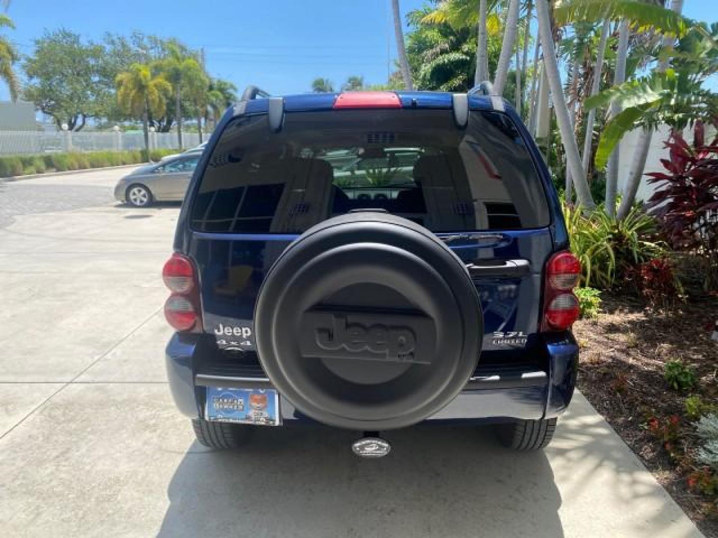 2006 Patriot Blue Pearl /Med Slate Gray Jeep Liberty 4WD Limited LOW MILES 75,404 (1J4GL58K16W) with an 3.7L V6 Engine engine, Automatic transmission, located at 4701 North Dixie Hwy, Pompano Beach, FL, 33064, (954) 422-2889, 26.240938, -80.123474 - OUR WEBPAGE FLORIDACARS1.COM HAS OVER 100 PHOTOS AND FREE CARFAX LINK 2006 JEEP LIBERTY LIMITED VIN: 1J4GL58K16W148375 1 J 4 G L 5 8 K 1 6 W 1 4 8 3 7 5 4 DOOR WAGON/SPORT UTILITY 3.7L V6 F GASOLINE REAR WHEEL DRIVE W/ 4X4 Top Features 4WD/AWD Sunroof(s) Alloy Wheels Tow Hitch Cloth Seats Basic Feat - Photo#83