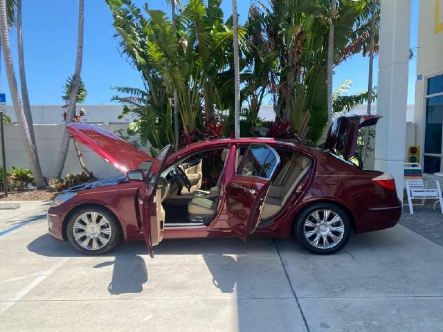 2010 Cabernet Red Pearl /Cashmere Hyundai Genesis 1 OWNER LOW MILES 38,780 (KMHGC4DE5AU) with an 3.8L DOHC V6 Engine engine, Automatic transmission, located at 4701 North Dixie Hwy, Pompano Beach, FL, 33064, (954) 422-2889, 26.240938, -80.123474 - OUR WEBPAGE FLORIDACARS1.COM HAS OVER 100 PHOTOS AND FREE CARFAX LINK 2010 HYUNDAI GENESIS 3.8L V6 $ 41,050 NEW VIN: KMHGC4DE5AU073633 K M H G C 4 D E 5 A U 0 7 3 6 3 3 SEDAN 4 DR 3.8L V6 F DOHC 24V GASOLINE REAR WHEEL DRIVE Top Features A/C Seat(s) Navigation System Alloy Wheels Parking Sensors Aut - Photo#8