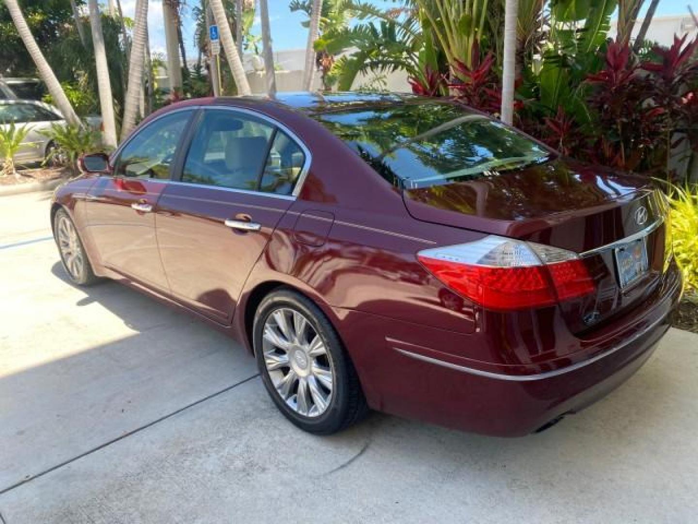 2010 Cabernet Red Pearl /Cashmere Hyundai Genesis 1 OWNER LOW MILES 38,780 (KMHGC4DE5AU) with an 3.8L DOHC V6 Engine engine, Automatic transmission, located at 4701 North Dixie Hwy, Pompano Beach, FL, 33064, (954) 422-2889, 26.240938, -80.123474 - OUR WEBPAGE FLORIDACARS1.COM HAS OVER 100 PHOTOS AND FREE CARFAX LINK 2010 HYUNDAI GENESIS 3.8L V6 $ 41,050 NEW VIN: KMHGC4DE5AU073633 K M H G C 4 D E 5 A U 0 7 3 6 3 3 SEDAN 4 DR 3.8L V6 F DOHC 24V GASOLINE REAR WHEEL DRIVE Top Features A/C Seat(s) Navigation System Alloy Wheels Parking Sensors Aut - Photo#82