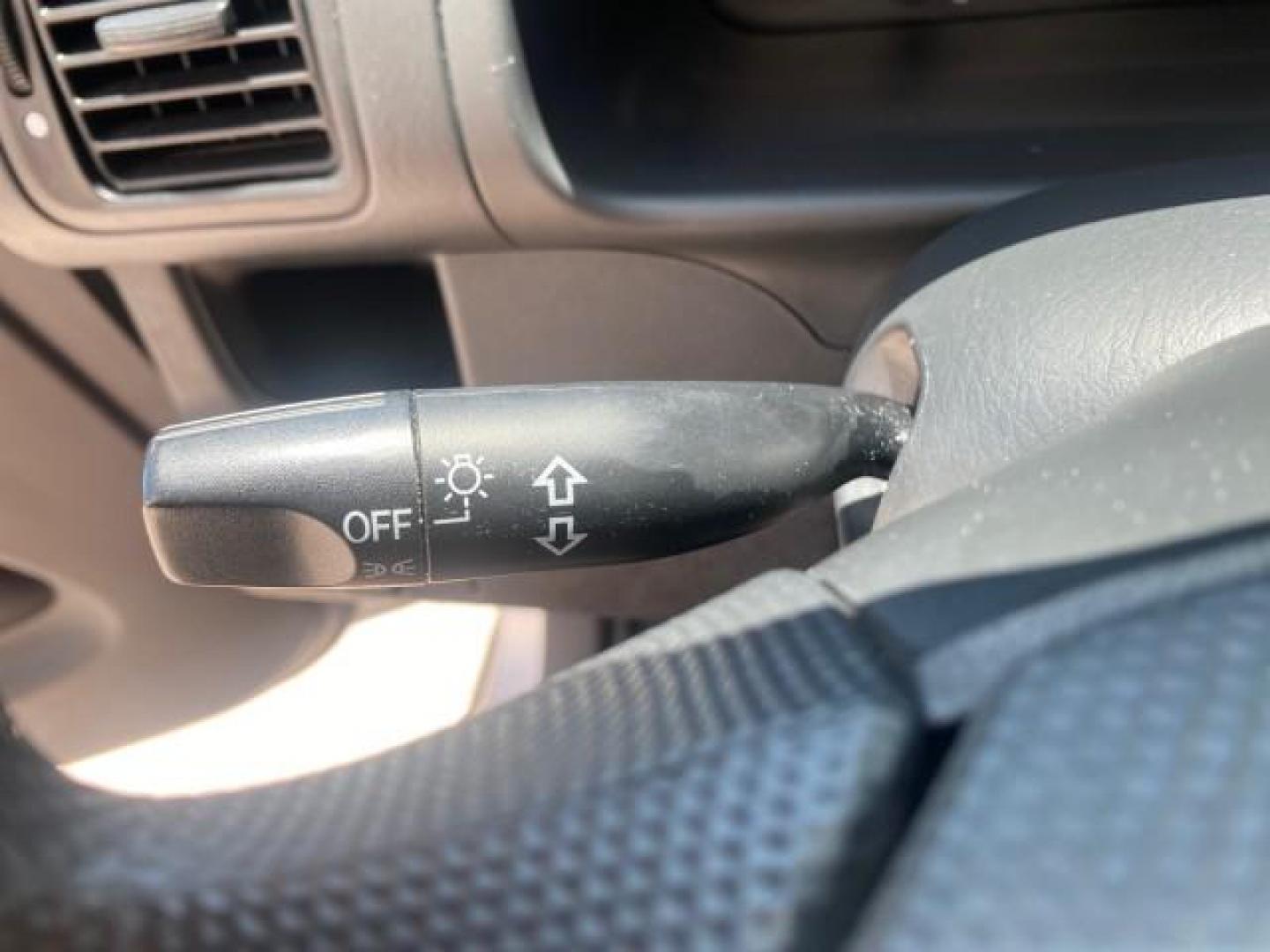 2005 Satin Silver Metallic /Black Honda CR-V AWD LX 1 OWNER LOW MILES 42,114 (SHSRD78595U) with an 2.4L DOHC MPFI 16-Valve i-VTEC I4 Engine engine, Automatic transmission, located at 4701 North Dixie Hwy, Pompano Beach, FL, 33064, (954) 422-2889, 26.240938, -80.123474 - OUR WEBPAGE FLORIDACARS1.COM HAS OVER 100 PHOTOS AND FREE CARFAX LINK 2005 HONDA CR-V LX VIN: SHSRD78595U324036 S H S R D 7 8 5 9 5 U 3 2 4 0 3 6 4 DOOR WAGON/SPORT UTILITY 2.4L I4 F DOHC GASOLINE ALL WHEEL DRIVE Top Features 4WD/AWD Cloth Seats Tow Hitch Basic Features ABS Brakes AM/FM Stereo Air C - Photo#40