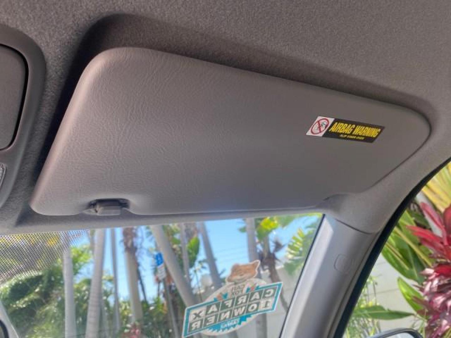 2005 Satin Silver Metallic /Black Honda CR-V AWD LX 1 OWNER LOW MILES 42,114 (SHSRD78595U) with an 2.4L DOHC MPFI 16-Valve i-VTEC I4 Engine engine, Automatic transmission, located at 4701 North Dixie Hwy, Pompano Beach, FL, 33064, (954) 422-2889, 26.240938, -80.123474 - OUR WEBPAGE FLORIDACARS1.COM HAS OVER 100 PHOTOS AND FREE CARFAX LINK 2005 HONDA CR-V LX VIN: SHSRD78595U324036 S H S R D 7 8 5 9 5 U 3 2 4 0 3 6 4 DOOR WAGON/SPORT UTILITY 2.4L I4 F DOHC GASOLINE ALL WHEEL DRIVE Top Features 4WD/AWD Cloth Seats Tow Hitch Basic Features ABS Brakes AM/FM Stereo Air C - Photo#53