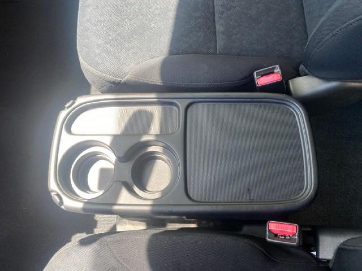 2005 Satin Silver Metallic /Black Honda CR-V AWD LX 1 OWNER LOW MILES 42,114 (SHSRD78595U) with an 2.4L DOHC MPFI 16-Valve i-VTEC I4 Engine engine, Automatic transmission, located at 4701 North Dixie Hwy, Pompano Beach, FL, 33064, (954) 422-2889, 26.240938, -80.123474 - OUR WEBPAGE FLORIDACARS1.COM HAS OVER 100 PHOTOS AND FREE CARFAX LINK 2005 HONDA CR-V LX VIN: SHSRD78595U324036 S H S R D 7 8 5 9 5 U 3 2 4 0 3 6 4 DOOR WAGON/SPORT UTILITY 2.4L I4 F DOHC GASOLINE ALL WHEEL DRIVE Top Features 4WD/AWD Cloth Seats Tow Hitch Basic Features ABS Brakes AM/FM Stereo Air C - Photo#59