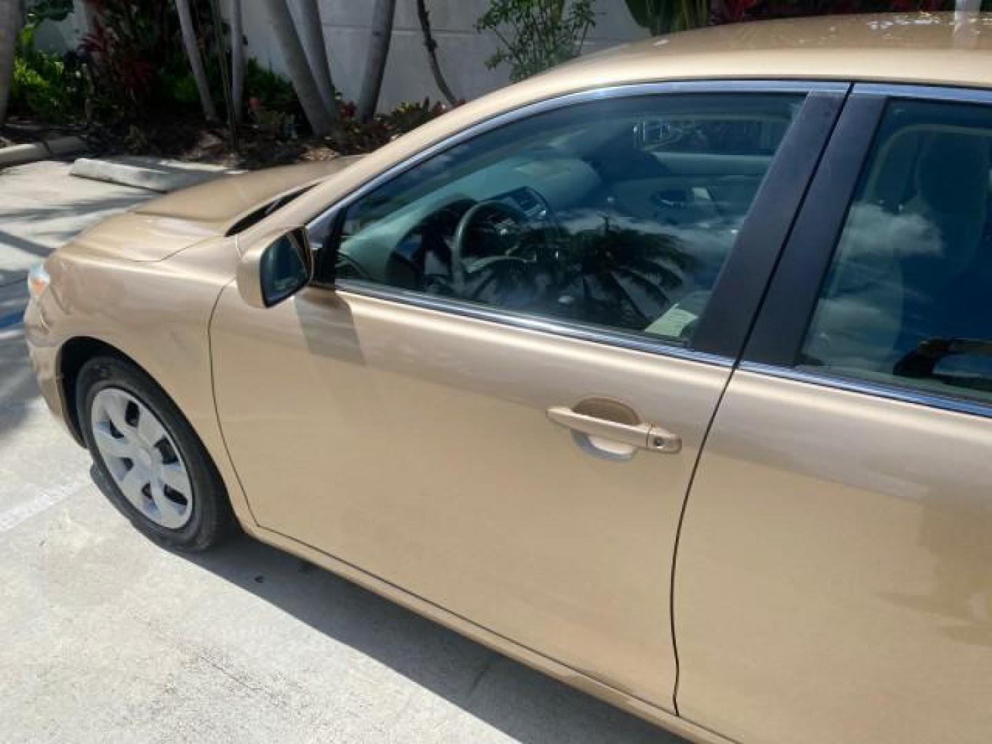 2010 Sandy Beach Metallic /Bisque Toyota Camry LE 1 OWNER LOW MILES 27,079 (4T1BF3EK1AU) with an 2.5L 4-Cyl Engine engine, Automatic transmission, located at 4701 North Dixie Hwy, Pompano Beach, FL, 33064, (954) 422-2889, 26.240938, -80.123474 - OUR WEBPAGE FLORIDACARS1.COM HAS OVER 100 PHOTOS AND FREE CARFAX LINK 2010 TOYOTA CAMRY LE WE WILL ADD NEW TIRES! VIN: 4T1BF3EK1AU533077 4 T 1 B F 3 E K 1 A U 5 3 3 0 7 7 SEDAN 4 DR 2.5L I4 F DOHC 16V 32 MPG GASOLINE FRONT WHEEL DRIVE Top Features Cloth Seats Basic Features ABS Brakes Auxiliary Audi - Photo#26