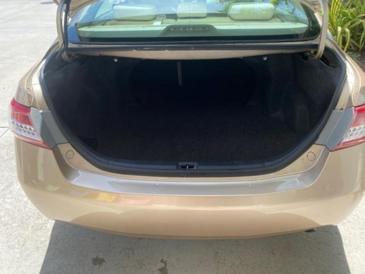 2010 Sandy Beach Metallic /Bisque Toyota Camry LE 1 OWNER LOW MILES 27,079 (4T1BF3EK1AU) with an 2.5L 4-Cyl Engine engine, Automatic transmission, located at 4701 North Dixie Hwy, Pompano Beach, FL, 33064, (954) 422-2889, 26.240938, -80.123474 - OUR WEBPAGE FLORIDACARS1.COM HAS OVER 100 PHOTOS AND FREE CARFAX LINK 2010 TOYOTA CAMRY LE WE WILL ADD NEW TIRES! VIN: 4T1BF3EK1AU533077 4 T 1 B F 3 E K 1 A U 5 3 3 0 7 7 SEDAN 4 DR 2.5L I4 F DOHC 16V 32 MPG GASOLINE FRONT WHEEL DRIVE Top Features Cloth Seats Basic Features ABS Brakes Auxiliary Audi - Photo#76