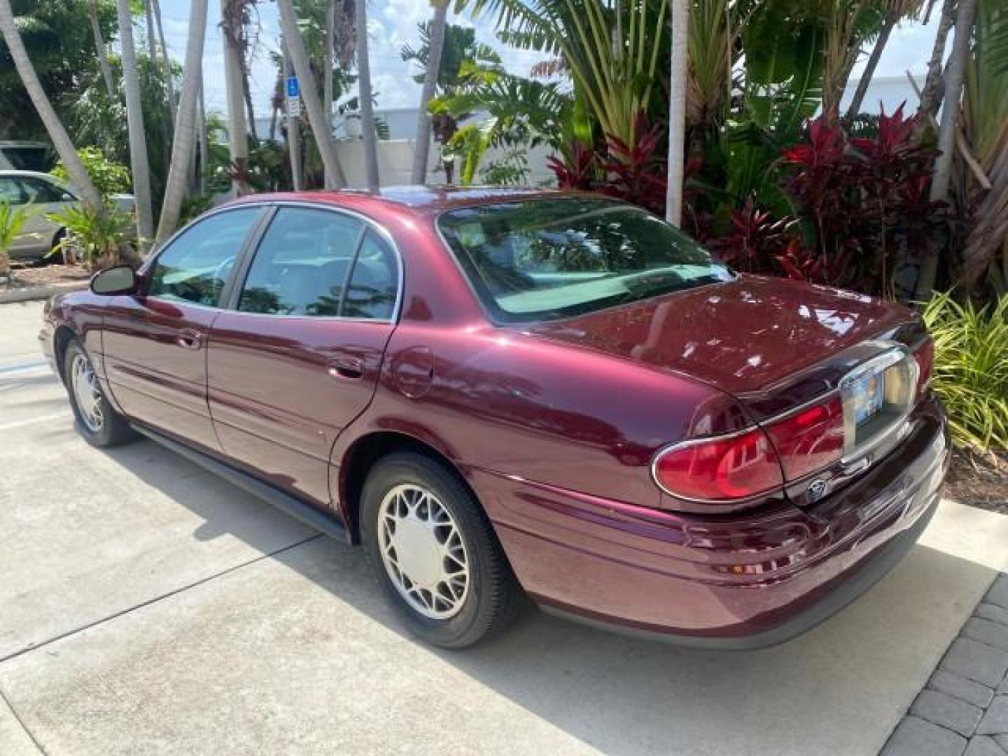 2003 Cabernet Red Metallic /Medium Gray Buick LeSabre Limited 1 OWNER FL LOW MILES 72,247 (1G4HR54KX3U) with an 3.8L 3800 V6 SFI Engine engine, Automatic transmission, located at 4701 North Dixie Hwy, Pompano Beach, FL, 33064, (954) 422-2889, 26.240938, -80.123474 - OUR WEBPAGE FLORIDACARS1.COM HAS OVER 100 PHOTOS AND FREE CARFAX LINK 2003 BUICK LESABRE LIMITED $ 31,795 NEW VIN: 1G4HR54KX3U187919 1 G 4 H R 5 4 K X 3 U 1 8 7 9 1 9 SEDAN 4 DR 3.8L V6 F 12V GASOLINE 29 MPG FRONT WHEEL DRIVE Top Features Alloy Wheels Front Seat Heaters Leather Seats Rear Seat Heate - Photo#77