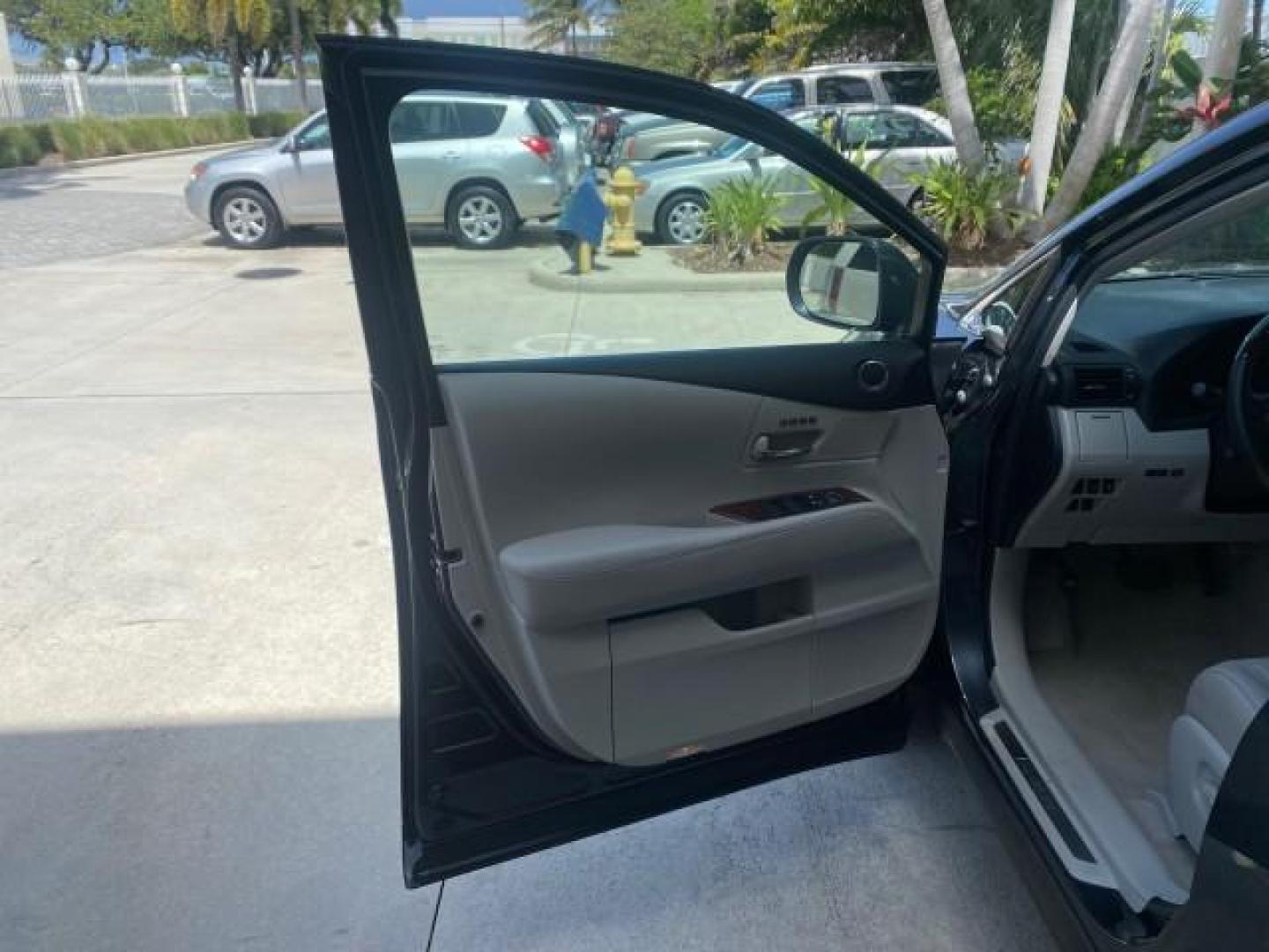 2010 Smoky Granite Mica /Light Gray Lexus RX 350 1 OWNER FL LOW MILES 86,864 (2T2ZK1BA2AC) with an 3.5L DOHC SFI 24-Valve V6 Engine engine, Automatic transmission, located at 4701 North Dixie Hwy, Pompano Beach, FL, 33064, (954) 422-2889, 26.240938, -80.123474 - OUR WEBPAGE FLORIDACARS1.COM HAS OVER 100 PHOTOS AND FREE CARFAX LINK 2010 LEXUS RX 350 VIN: 2T2ZK1BA2AC032402 2 T 2 Z K 1 B A 2 A C 0 3 2 4 0 2 4 DOOR WAGON/SPORT UTILITY 3.5L V6 F DOHC 24V GASOLINE Top Features Alloy Wheels Parking Sensors Bluetooth Technology Power Hatch/Deck Lid Front Seat Heate - Photo#9