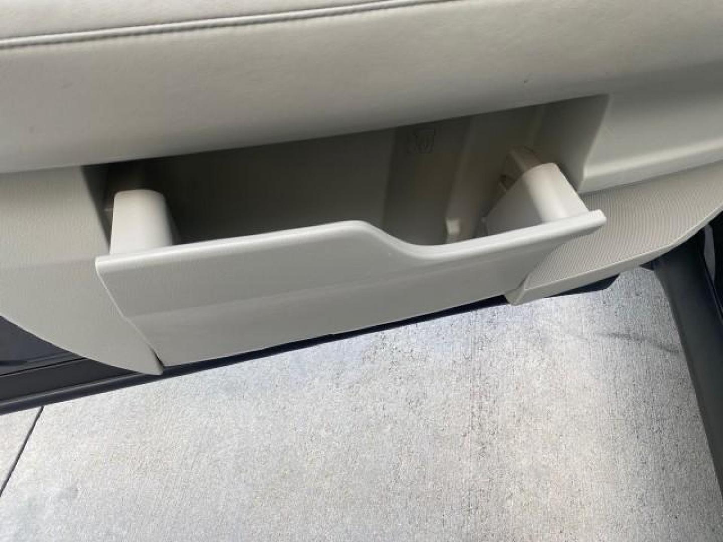 2010 Smoky Granite Mica /Light Gray Lexus RX 350 1 OWNER FL LOW MILES 86,864 (2T2ZK1BA2AC) with an 3.5L DOHC SFI 24-Valve V6 Engine engine, Automatic transmission, located at 4701 North Dixie Hwy, Pompano Beach, FL, 33064, (954) 422-2889, 26.240938, -80.123474 - OUR WEBPAGE FLORIDACARS1.COM HAS OVER 100 PHOTOS AND FREE CARFAX LINK 2010 LEXUS RX 350 VIN: 2T2ZK1BA2AC032402 2 T 2 Z K 1 B A 2 A C 0 3 2 4 0 2 4 DOOR WAGON/SPORT UTILITY 3.5L V6 F DOHC 24V GASOLINE Top Features Alloy Wheels Parking Sensors Bluetooth Technology Power Hatch/Deck Lid Front Seat Heate - Photo#32
