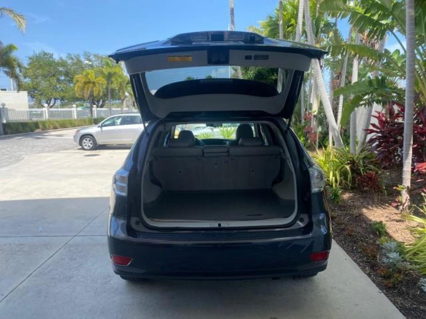 2010 Smoky Granite Mica /Light Gray Lexus RX 350 1 OWNER FL LOW MILES 86,864 (2T2ZK1BA2AC) with an 3.5L DOHC SFI 24-Valve V6 Engine engine, Automatic transmission, located at 4701 North Dixie Hwy, Pompano Beach, FL, 33064, (954) 422-2889, 26.240938, -80.123474 - OUR WEBPAGE FLORIDACARS1.COM HAS OVER 100 PHOTOS AND FREE CARFAX LINK 2010 LEXUS RX 350 VIN: 2T2ZK1BA2AC032402 2 T 2 Z K 1 B A 2 A C 0 3 2 4 0 2 4 DOOR WAGON/SPORT UTILITY 3.5L V6 F DOHC 24V GASOLINE Top Features Alloy Wheels Parking Sensors Bluetooth Technology Power Hatch/Deck Lid Front Seat Heate - Photo#89