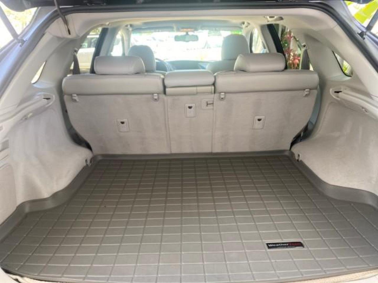 2010 Smoky Granite Mica /Light Gray Lexus RX 350 1 OWNER FL LOW MILES 86,864 (2T2ZK1BA2AC) with an 3.5L DOHC SFI 24-Valve V6 Engine engine, Automatic transmission, located at 4701 North Dixie Hwy, Pompano Beach, FL, 33064, (954) 422-2889, 26.240938, -80.123474 - OUR WEBPAGE FLORIDACARS1.COM HAS OVER 100 PHOTOS AND FREE CARFAX LINK 2010 LEXUS RX 350 VIN: 2T2ZK1BA2AC032402 2 T 2 Z K 1 B A 2 A C 0 3 2 4 0 2 4 DOOR WAGON/SPORT UTILITY 3.5L V6 F DOHC 24V GASOLINE Top Features Alloy Wheels Parking Sensors Bluetooth Technology Power Hatch/Deck Lid Front Seat Heate - Photo#91