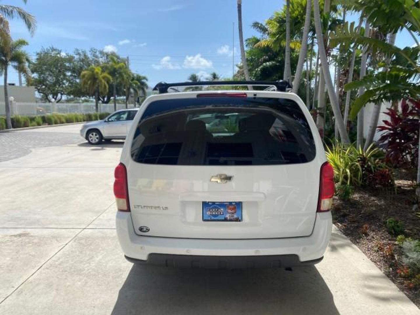 2005 Summit White /Neutral Chevrolet Uplander 1 OWNER LS LOW MILES 30,731 (1GNDV23L85D) with an 3.5L 3500 V6 SFI Engine engine, Automatic transmission, located at 4701 North Dixie Hwy, Pompano Beach, FL, 33064, (954) 422-2889, 26.240938, -80.123474 - OUR WEBPAGE FLORIDACARS1.COM HAS OVER 100 PHOTOS AND FREE CARFAX LINK 2005 CHEVROLET UPLANDER LS VIN: 1GNDV23L85D243888 1 G N D V 2 3 L 8 5 D 2 4 3 8 8 8 VAN 3.5L I6 F GASOLINE FRONT WHEEL DRIVE Top Features Alloy Wheels Leatherette and Cloth Parking Sensors Quad Seats Rear Air Conditioning Rear E - Photo#6