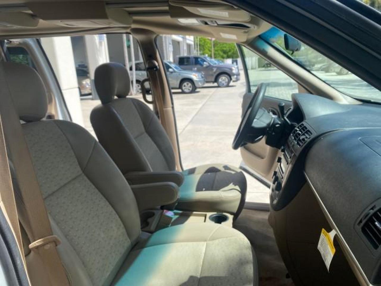 2005 Summit White /Neutral Chevrolet Uplander 1 OWNER LS LOW MILES 30,731 (1GNDV23L85D) with an 3.5L 3500 V6 SFI Engine engine, Automatic transmission, located at 4701 North Dixie Hwy, Pompano Beach, FL, 33064, (954) 422-2889, 26.240938, -80.123474 - OUR WEBPAGE FLORIDACARS1.COM HAS OVER 100 PHOTOS AND FREE CARFAX LINK 2005 CHEVROLET UPLANDER LS VIN: 1GNDV23L85D243888 1 G N D V 2 3 L 8 5 D 2 4 3 8 8 8 VAN 3.5L I6 F GASOLINE FRONT WHEEL DRIVE Top Features Alloy Wheels Leatherette and Cloth Parking Sensors Quad Seats Rear Air Conditioning Rear E - Photo#12