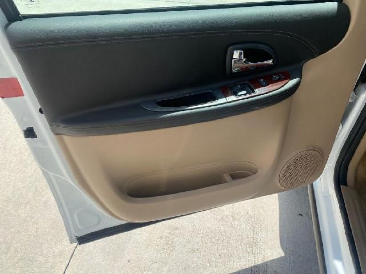 2005 Summit White /Neutral Chevrolet Uplander 1 OWNER LS LOW MILES 30,731 (1GNDV23L85D) with an 3.5L 3500 V6 SFI Engine engine, Automatic transmission, located at 4701 North Dixie Hwy, Pompano Beach, FL, 33064, (954) 422-2889, 26.240938, -80.123474 - OUR WEBPAGE FLORIDACARS1.COM HAS OVER 100 PHOTOS AND FREE CARFAX LINK 2005 CHEVROLET UPLANDER LS VIN: 1GNDV23L85D243888 1 G N D V 2 3 L 8 5 D 2 4 3 8 8 8 VAN 3.5L I6 F GASOLINE FRONT WHEEL DRIVE Top Features Alloy Wheels Leatherette and Cloth Parking Sensors Quad Seats Rear Air Conditioning Rear E - Photo#31