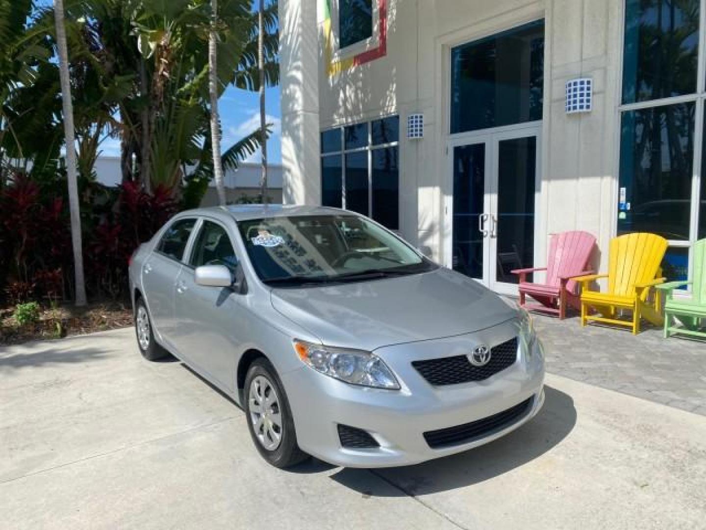 2009 Super White /Ash Toyota Corolla LE 1 OWNER LOW MILES 27,181 (JTDBL40E79J) with an 1.8L DOHC SFI 16-Valve VVT-i 4-Cyl Engine engine, Automatic transmission, located at 4701 North Dixie Hwy, Pompano Beach, FL, 33064, (954) 422-2889, 26.240938, -80.123474 - OUR WEBPAGE FLORIDACARS1.COM HAS OVER 100 PHOTOS AND FREE CARFAX LINK 2009 TOYOTA COROLLA LE VIN: JTDBL40E79J022099 J T D B L 4 0 E 7 9 J 0 2 2 0 9 9 SEDAN 4 DR 1.8L I4 F DOHC 16V 35 MPG GASOLINE FRONT WHEEL DRIVE Top Features Cloth Seats Basic Features ABS Brakes AM/FM Stereo Air Conditioning Autom - Photo#1