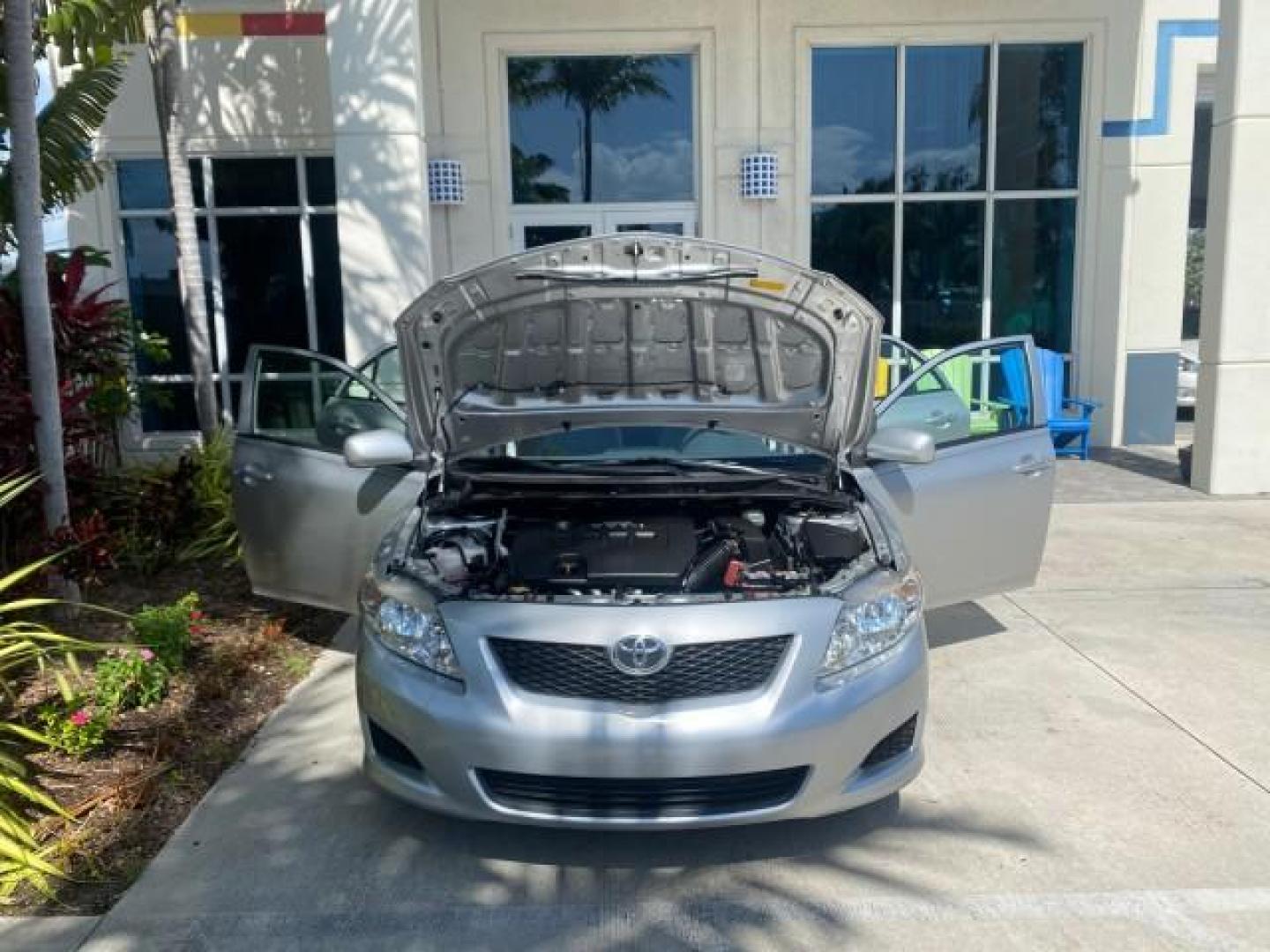 2009 Super White /Ash Toyota Corolla LE 1 OWNER LOW MILES 27,181 (JTDBL40E79J) with an 1.8L DOHC SFI 16-Valve VVT-i 4-Cyl Engine engine, Automatic transmission, located at 4701 North Dixie Hwy, Pompano Beach, FL, 33064, (954) 422-2889, 26.240938, -80.123474 - OUR WEBPAGE FLORIDACARS1.COM HAS OVER 100 PHOTOS AND FREE CARFAX LINK 2009 TOYOTA COROLLA LE VIN: JTDBL40E79J022099 J T D B L 4 0 E 7 9 J 0 2 2 0 9 9 SEDAN 4 DR 1.8L I4 F DOHC 16V 35 MPG GASOLINE FRONT WHEEL DRIVE Top Features Cloth Seats Basic Features ABS Brakes AM/FM Stereo Air Conditioning Autom - Photo#16