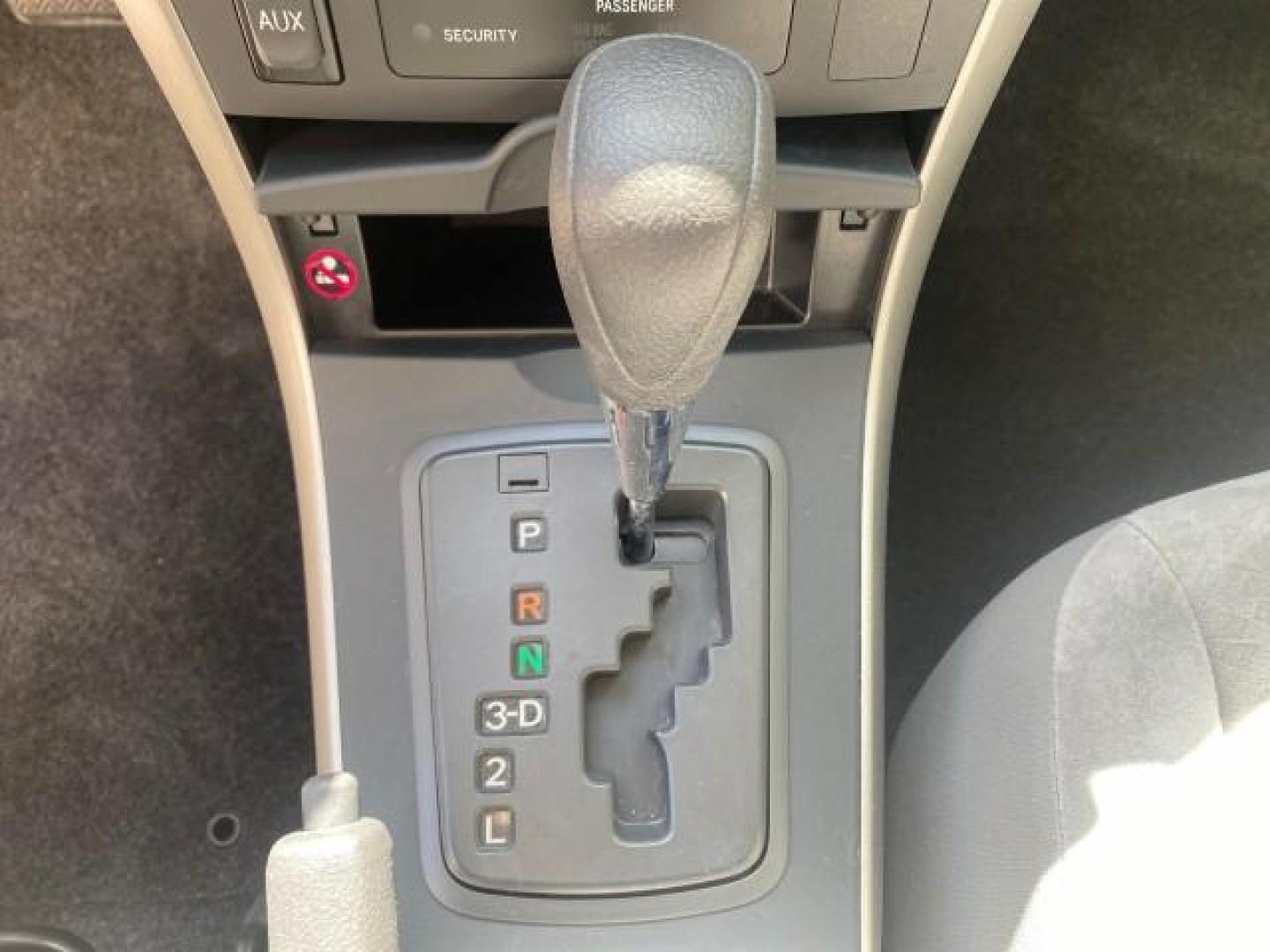 2009 Super White /Ash Toyota Corolla LE 1 OWNER LOW MILES 27,181 (JTDBL40E79J) with an 1.8L DOHC SFI 16-Valve VVT-i 4-Cyl Engine engine, Automatic transmission, located at 4701 North Dixie Hwy, Pompano Beach, FL, 33064, (954) 422-2889, 26.240938, -80.123474 - OUR WEBPAGE FLORIDACARS1.COM HAS OVER 100 PHOTOS AND FREE CARFAX LINK 2009 TOYOTA COROLLA LE VIN: JTDBL40E79J022099 J T D B L 4 0 E 7 9 J 0 2 2 0 9 9 SEDAN 4 DR 1.8L I4 F DOHC 16V 35 MPG GASOLINE FRONT WHEEL DRIVE Top Features Cloth Seats Basic Features ABS Brakes AM/FM Stereo Air Conditioning Autom - Photo#44