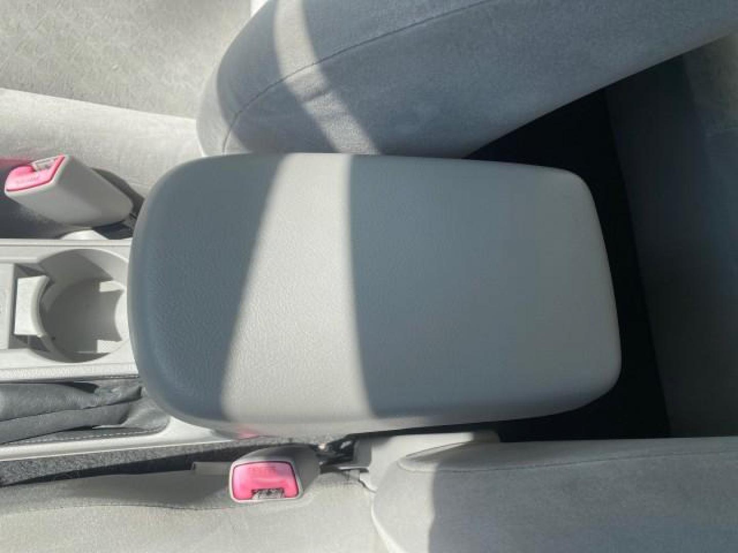 2009 Super White /Ash Toyota Corolla LE 1 OWNER LOW MILES 27,181 (JTDBL40E79J) with an 1.8L DOHC SFI 16-Valve VVT-i 4-Cyl Engine engine, Automatic transmission, located at 4701 North Dixie Hwy, Pompano Beach, FL, 33064, (954) 422-2889, 26.240938, -80.123474 - OUR WEBPAGE FLORIDACARS1.COM HAS OVER 100 PHOTOS AND FREE CARFAX LINK 2009 TOYOTA COROLLA LE VIN: JTDBL40E79J022099 J T D B L 4 0 E 7 9 J 0 2 2 0 9 9 SEDAN 4 DR 1.8L I4 F DOHC 16V 35 MPG GASOLINE FRONT WHEEL DRIVE Top Features Cloth Seats Basic Features ABS Brakes AM/FM Stereo Air Conditioning Autom - Photo#47