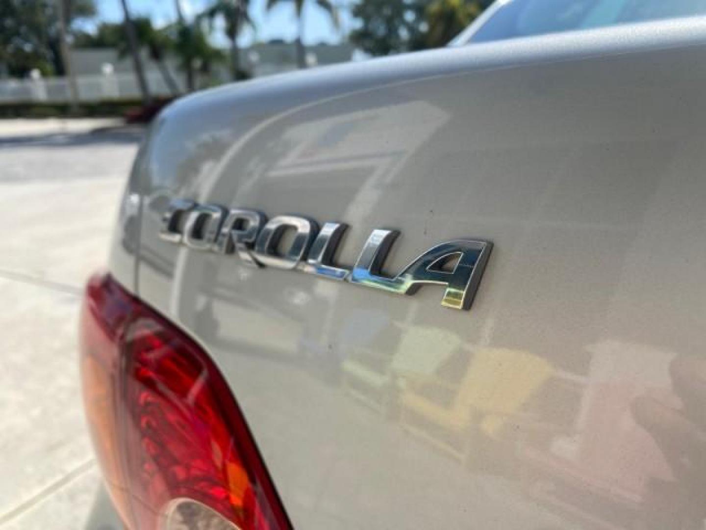 2009 Super White /Ash Toyota Corolla LE 1 OWNER LOW MILES 27,181 (JTDBL40E79J) with an 1.8L DOHC SFI 16-Valve VVT-i 4-Cyl Engine engine, Automatic transmission, located at 4701 North Dixie Hwy, Pompano Beach, FL, 33064, (954) 422-2889, 26.240938, -80.123474 - OUR WEBPAGE FLORIDACARS1.COM HAS OVER 100 PHOTOS AND FREE CARFAX LINK 2009 TOYOTA COROLLA LE VIN: JTDBL40E79J022099 J T D B L 4 0 E 7 9 J 0 2 2 0 9 9 SEDAN 4 DR 1.8L I4 F DOHC 16V 35 MPG GASOLINE FRONT WHEEL DRIVE Top Features Cloth Seats Basic Features ABS Brakes AM/FM Stereo Air Conditioning Autom - Photo#79