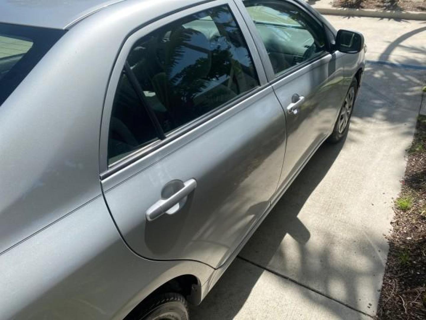 2009 Super White /Ash Toyota Corolla LE 1 OWNER LOW MILES 27,181 (JTDBL40E79J) with an 1.8L DOHC SFI 16-Valve VVT-i 4-Cyl Engine engine, Automatic transmission, located at 4701 North Dixie Hwy, Pompano Beach, FL, 33064, (954) 422-2889, 26.240938, -80.123474 - OUR WEBPAGE FLORIDACARS1.COM HAS OVER 100 PHOTOS AND FREE CARFAX LINK 2009 TOYOTA COROLLA LE VIN: JTDBL40E79J022099 J T D B L 4 0 E 7 9 J 0 2 2 0 9 9 SEDAN 4 DR 1.8L I4 F DOHC 16V 35 MPG GASOLINE FRONT WHEEL DRIVE Top Features Cloth Seats Basic Features ABS Brakes AM/FM Stereo Air Conditioning Autom - Photo#83