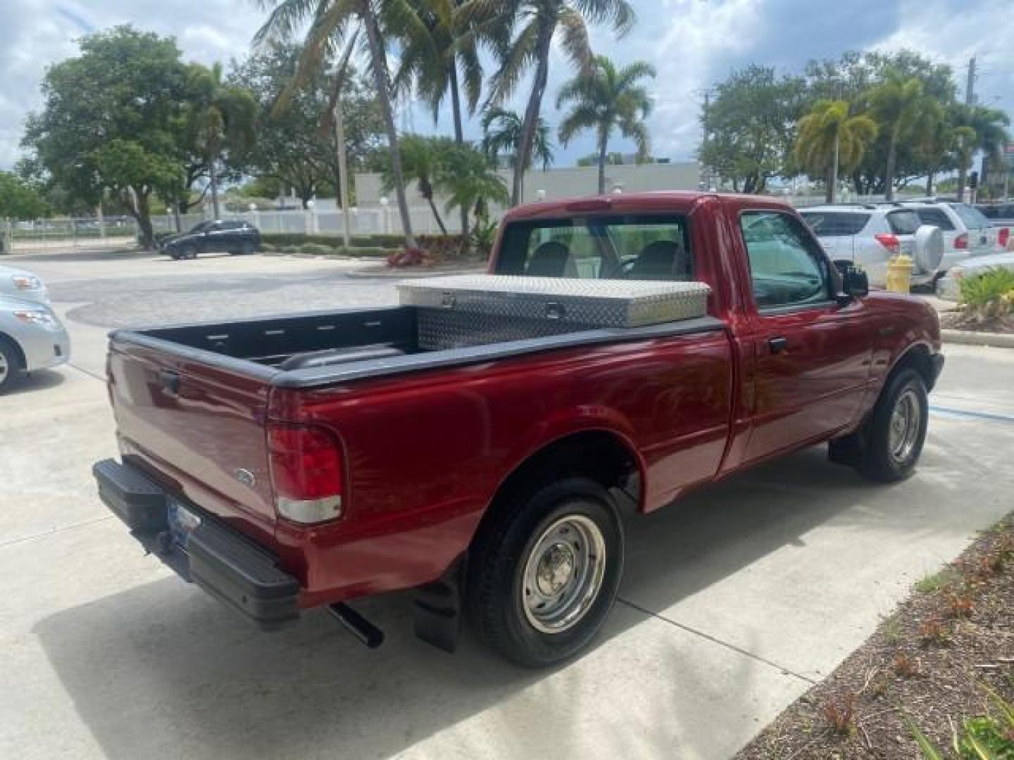 2000 Bright Red /Medium Graphite Ford Ranger XL LOW MILES 68,660 5 SPD (1FTYR10C5YT) with an 2.5L SOHC SEFI 4-Cyl Engine engine, Manual transmission, located at 4701 North Dixie Hwy, Pompano Beach, FL, 33064, (954) 422-2889, 26.240938, -80.123474 - OUR WEBPAGE FLORIDACARS1.COM HAS OVER 100 PHOTOS AND FREE CARFAX LINK 2000 FORD RANGER XL VIN: 1FTYR10C5YTB43464 1 F T Y R 1 0 C 5 Y T B 4 3 4 6 4 PICKUP 2.5L I4 F SOHC 8V GASOLINE REAR WHEEL DRIVE Top Features Bed Liner Cloth Seats Tow Hitch Vinyl Seats Basic Features ABS Brakes AM/FM Stereo CD Aud - Photo#7