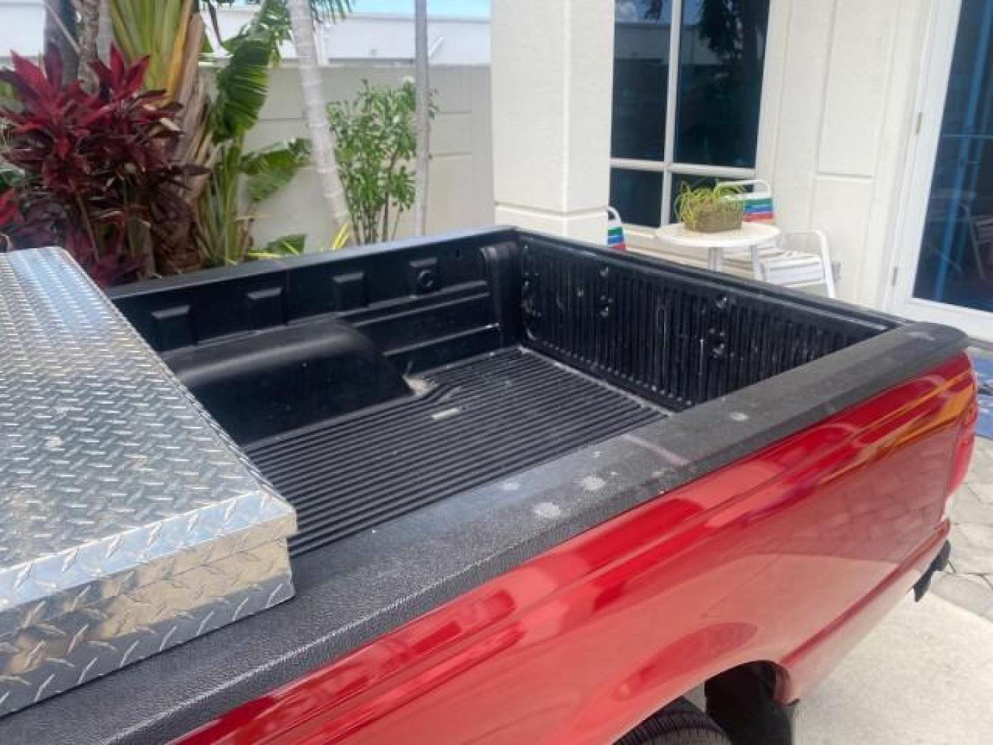 2000 Bright Red /Medium Graphite Ford Ranger XL LOW MILES 68,660 5 SPD (1FTYR10C5YT) with an 2.5L SOHC SEFI 4-Cyl Engine engine, Manual transmission, located at 4701 North Dixie Hwy, Pompano Beach, FL, 33064, (954) 422-2889, 26.240938, -80.123474 - OUR WEBPAGE FLORIDACARS1.COM HAS OVER 100 PHOTOS AND FREE CARFAX LINK 2000 FORD RANGER XL VIN: 1FTYR10C5YTB43464 1 F T Y R 1 0 C 5 Y T B 4 3 4 6 4 PICKUP 2.5L I4 F SOHC 8V GASOLINE REAR WHEEL DRIVE Top Features Bed Liner Cloth Seats Tow Hitch Vinyl Seats Basic Features ABS Brakes AM/FM Stereo CD Aud - Photo#66