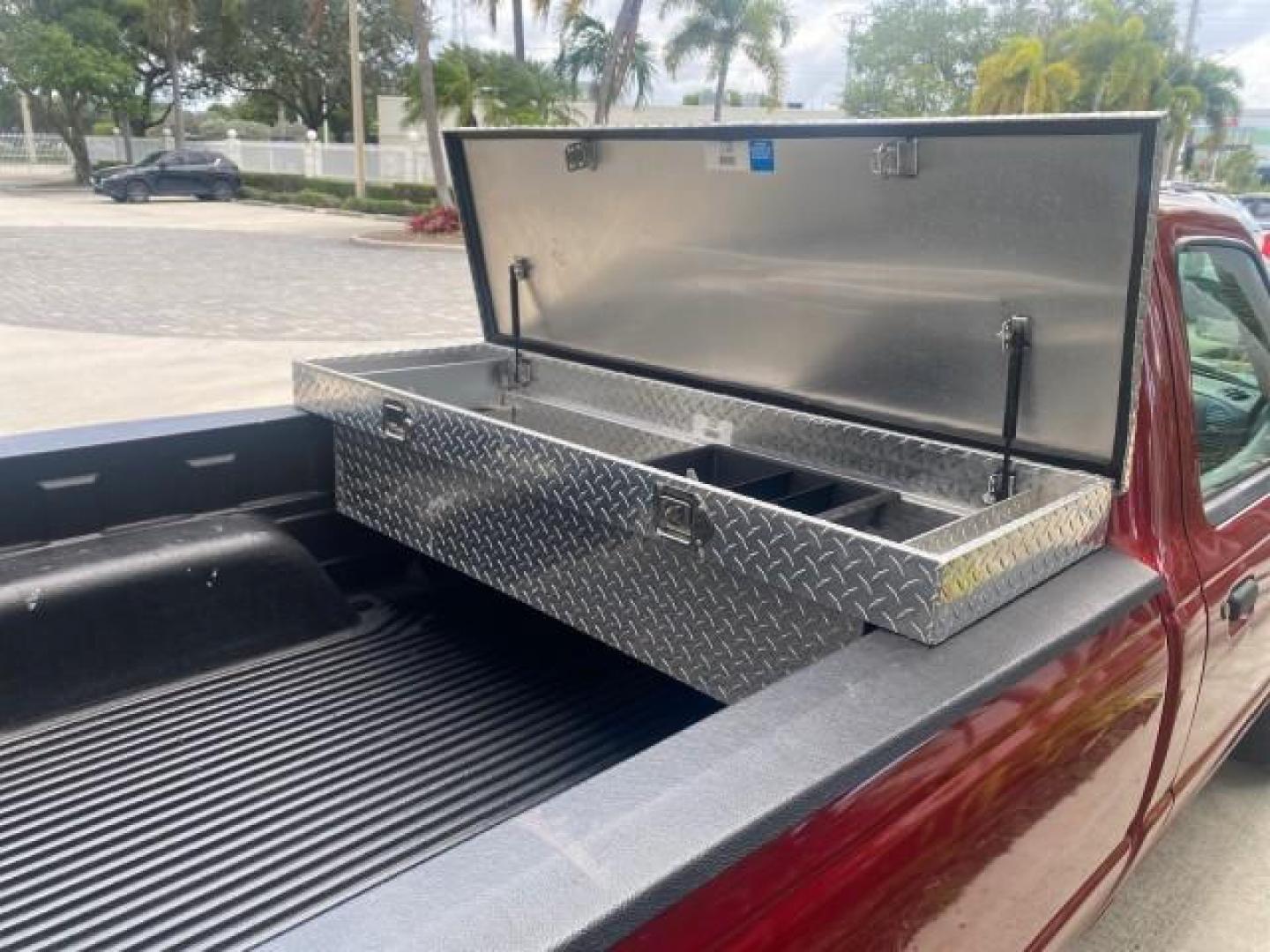 2000 Bright Red /Medium Graphite Ford Ranger XL LOW MILES 68,660 5 SPD (1FTYR10C5YT) with an 2.5L SOHC SEFI 4-Cyl Engine engine, Manual transmission, located at 4701 North Dixie Hwy, Pompano Beach, FL, 33064, (954) 422-2889, 26.240938, -80.123474 - OUR WEBPAGE FLORIDACARS1.COM HAS OVER 100 PHOTOS AND FREE CARFAX LINK 2000 FORD RANGER XL VIN: 1FTYR10C5YTB43464 1 F T Y R 1 0 C 5 Y T B 4 3 4 6 4 PICKUP 2.5L I4 F SOHC 8V GASOLINE REAR WHEEL DRIVE Top Features Bed Liner Cloth Seats Tow Hitch Vinyl Seats Basic Features ABS Brakes AM/FM Stereo CD Aud - Photo#87