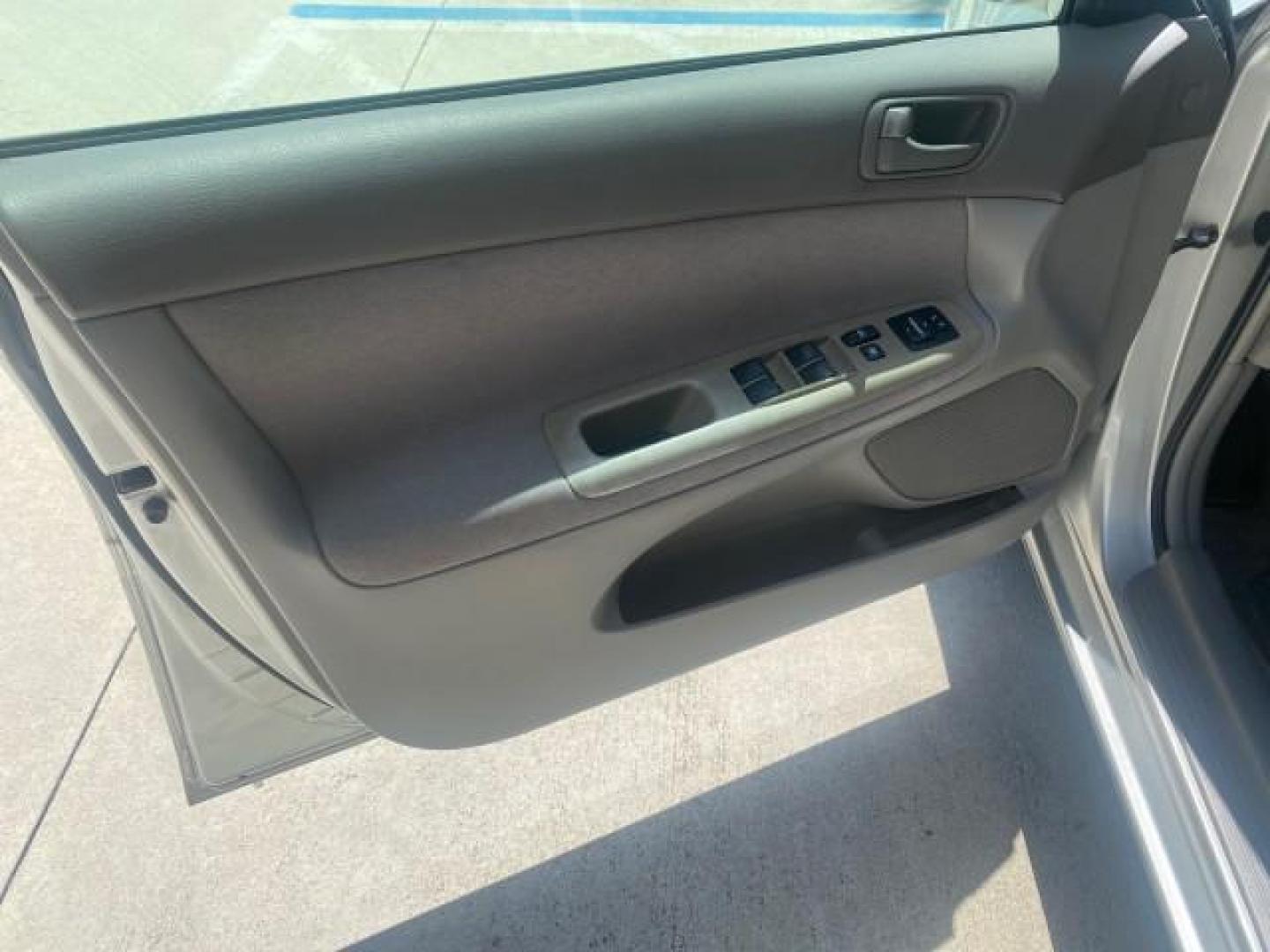 2003 Phantom Gray Pearl /Stone Toyota Camry LE 1 OWNER LOW MILES 68,159 (4T1BE32K23U) with an 2.4L DOHC Vvti 16-Valve 4-Cyl Engine engine, Automatic transmission, located at 4701 North Dixie Hwy, Pompano Beach, FL, 33064, (954) 422-2889, 26.240938, -80.123474 - OUR WEBPAGE FLORIDACARS1.COM HAS OVER 100 PHOTOS AND FREE CARFAX LINK 2003 TOYOTA CAMRY LE VIN: 4T1BE32K23U150498 4 T 1 B E 3 2 K 2 3 U 1 5 0 4 9 8 SEDAN 4 DR 2.4L I4 F DOHC 16V GASOLINE FRONT WHEEL DRIVE Top Features Cloth Seats Basic Features ABS Brakes Automatic Transmission Power Locks Power Win - Photo#31