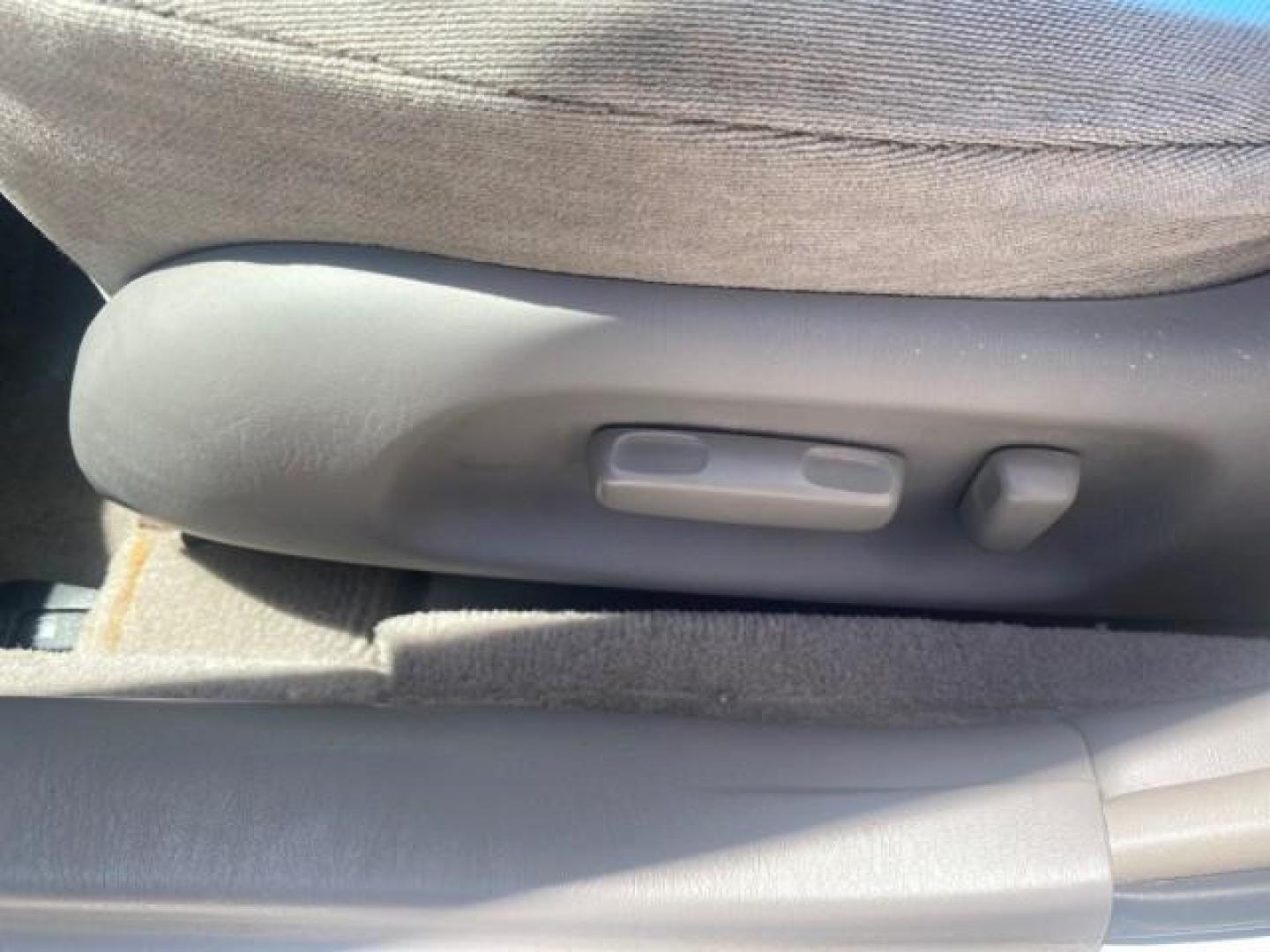 2003 Phantom Gray Pearl /Stone Toyota Camry LE 1 OWNER LOW MILES 68,159 (4T1BE32K23U) with an 2.4L DOHC Vvti 16-Valve 4-Cyl Engine engine, Automatic transmission, located at 4701 North Dixie Hwy, Pompano Beach, FL, 33064, (954) 422-2889, 26.240938, -80.123474 - OUR WEBPAGE FLORIDACARS1.COM HAS OVER 100 PHOTOS AND FREE CARFAX LINK 2003 TOYOTA CAMRY LE VIN: 4T1BE32K23U150498 4 T 1 B E 3 2 K 2 3 U 1 5 0 4 9 8 SEDAN 4 DR 2.4L I4 F DOHC 16V GASOLINE FRONT WHEEL DRIVE Top Features Cloth Seats Basic Features ABS Brakes Automatic Transmission Power Locks Power Win - Photo#32