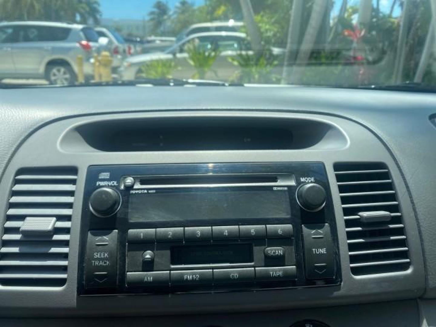 2003 Phantom Gray Pearl /Stone Toyota Camry LE 1 OWNER LOW MILES 68,159 (4T1BE32K23U) with an 2.4L DOHC Vvti 16-Valve 4-Cyl Engine engine, Automatic transmission, located at 4701 North Dixie Hwy, Pompano Beach, FL, 33064, (954) 422-2889, 26.240938, -80.123474 - OUR WEBPAGE FLORIDACARS1.COM HAS OVER 100 PHOTOS AND FREE CARFAX LINK 2003 TOYOTA CAMRY LE VIN: 4T1BE32K23U150498 4 T 1 B E 3 2 K 2 3 U 1 5 0 4 9 8 SEDAN 4 DR 2.4L I4 F DOHC 16V GASOLINE FRONT WHEEL DRIVE Top Features Cloth Seats Basic Features ABS Brakes Automatic Transmission Power Locks Power Win - Photo#45