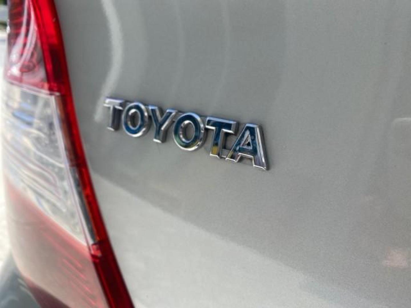 2003 Phantom Gray Pearl /Stone Toyota Camry LE 1 OWNER LOW MILES 68,159 (4T1BE32K23U) with an 2.4L DOHC Vvti 16-Valve 4-Cyl Engine engine, Automatic transmission, located at 4701 North Dixie Hwy, Pompano Beach, FL, 33064, (954) 422-2889, 26.240938, -80.123474 - OUR WEBPAGE FLORIDACARS1.COM HAS OVER 100 PHOTOS AND FREE CARFAX LINK 2003 TOYOTA CAMRY LE VIN: 4T1BE32K23U150498 4 T 1 B E 3 2 K 2 3 U 1 5 0 4 9 8 SEDAN 4 DR 2.4L I4 F DOHC 16V GASOLINE FRONT WHEEL DRIVE Top Features Cloth Seats Basic Features ABS Brakes Automatic Transmission Power Locks Power Win - Photo#82